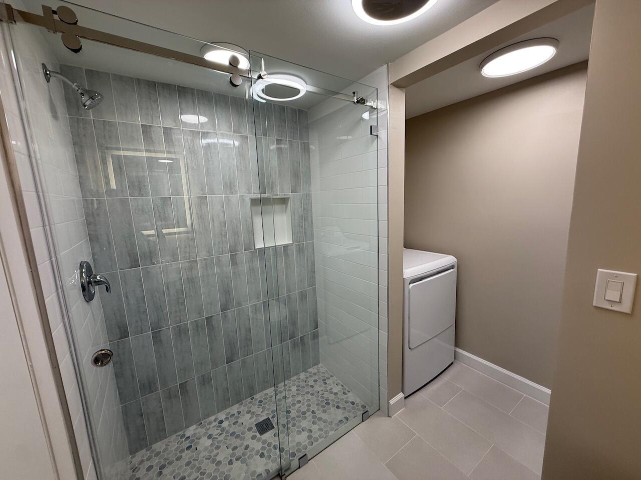 79 Lake Arbor Drive 79, Palm Springs, FL 33461, Palm Springs - Photo 4