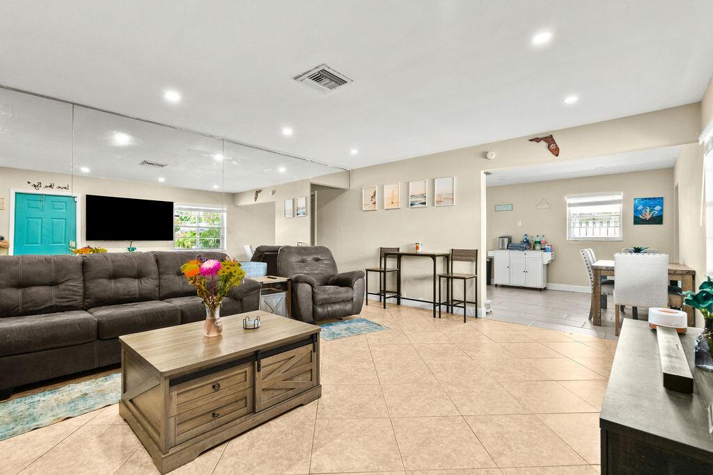 1102 Florence Road, Lantana, FL 33462, Lantana - Photo 5