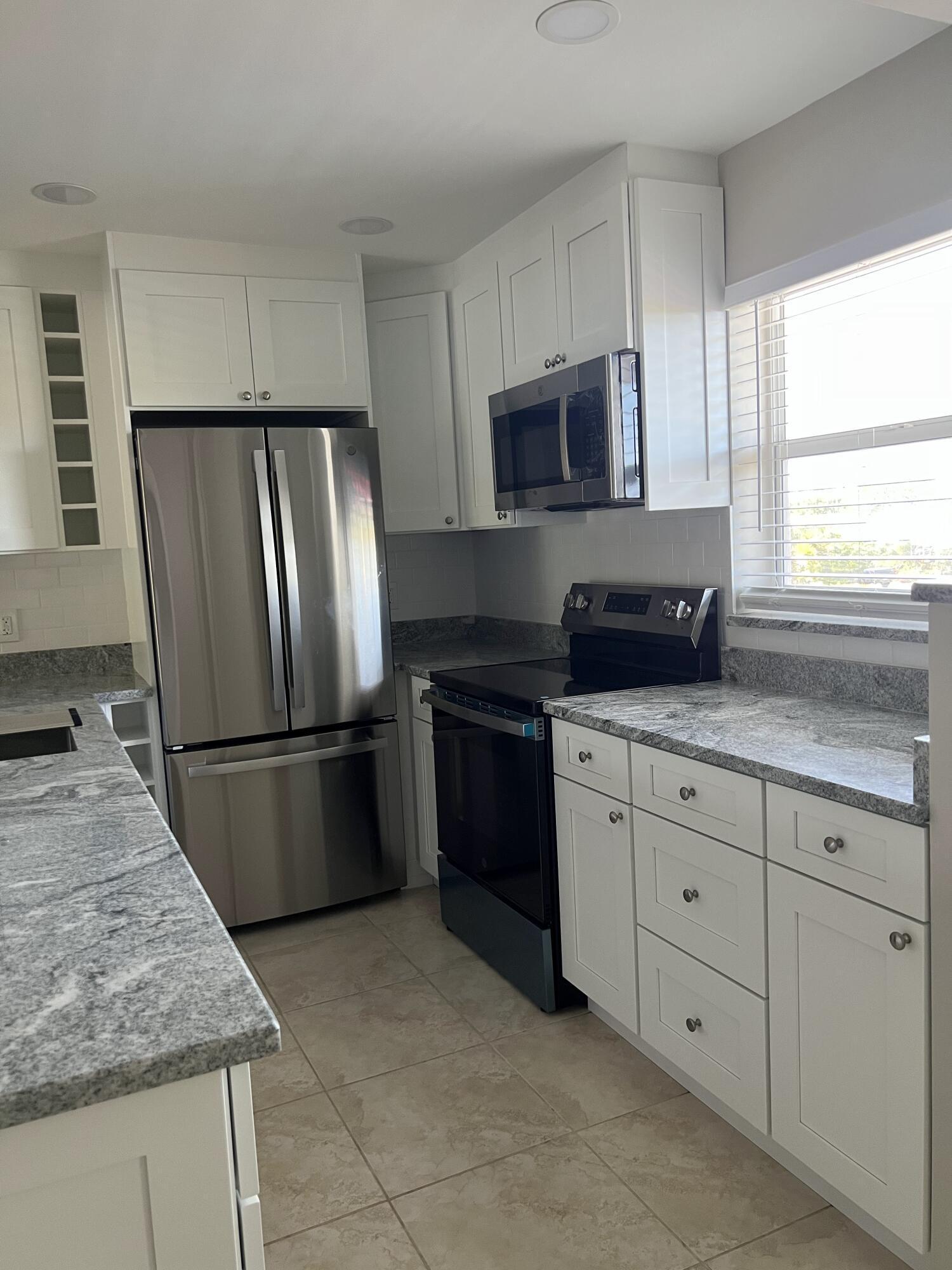 230 NE 26th Avenue 207, Boynton Beach, FL 33435, Boynton Beach - Photo 4