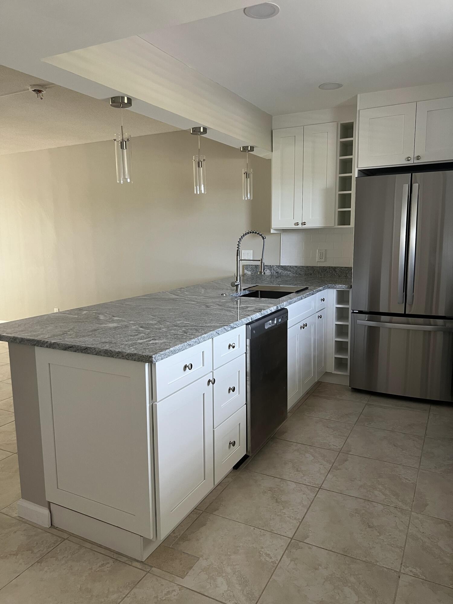 230 NE 26th Avenue 207, Boynton Beach, FL 33435, Boynton Beach - Photo 5