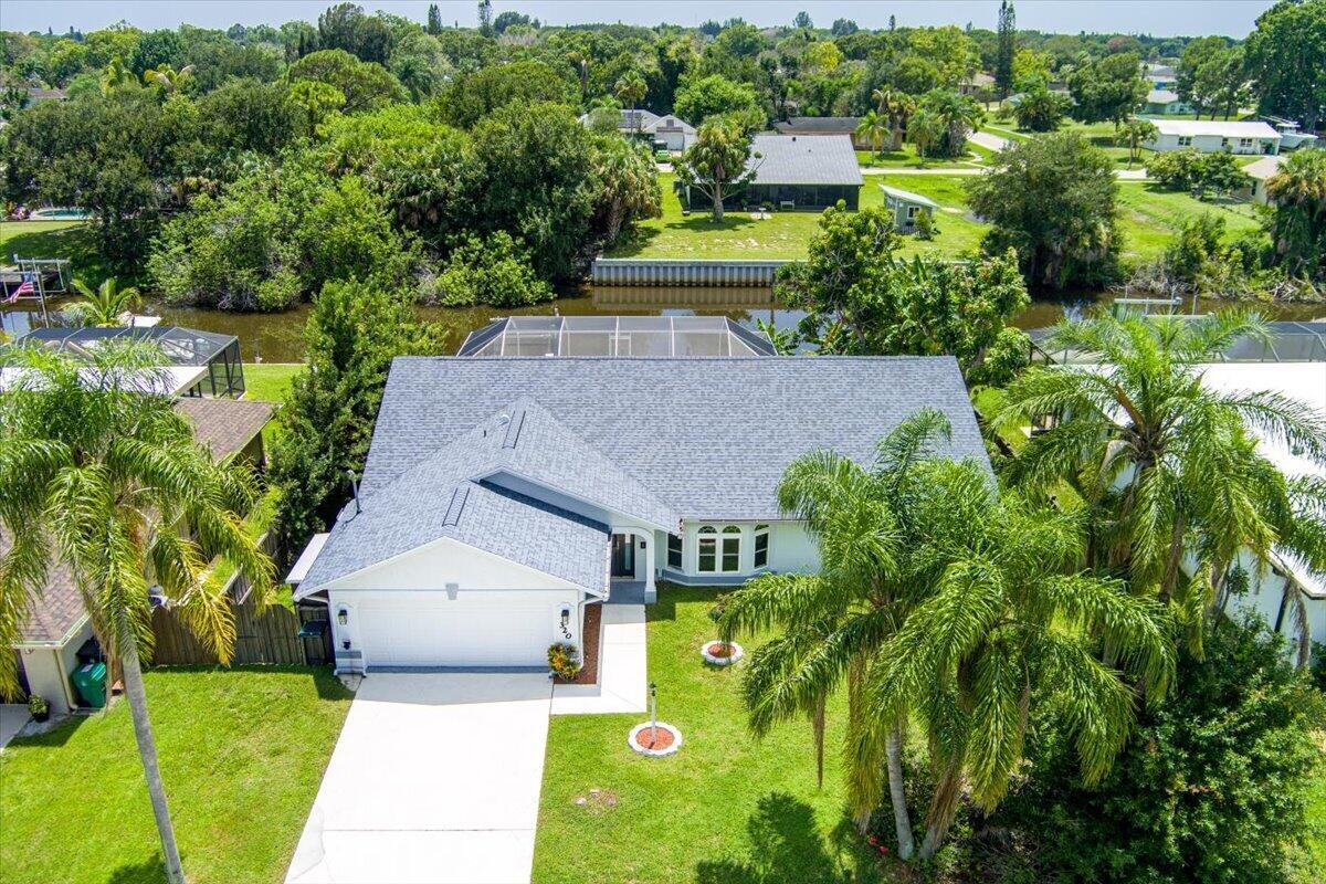 320 NE Surfside Avenue, Port St. Lucie, FL 34983, Port St. Lucie - Photo 4