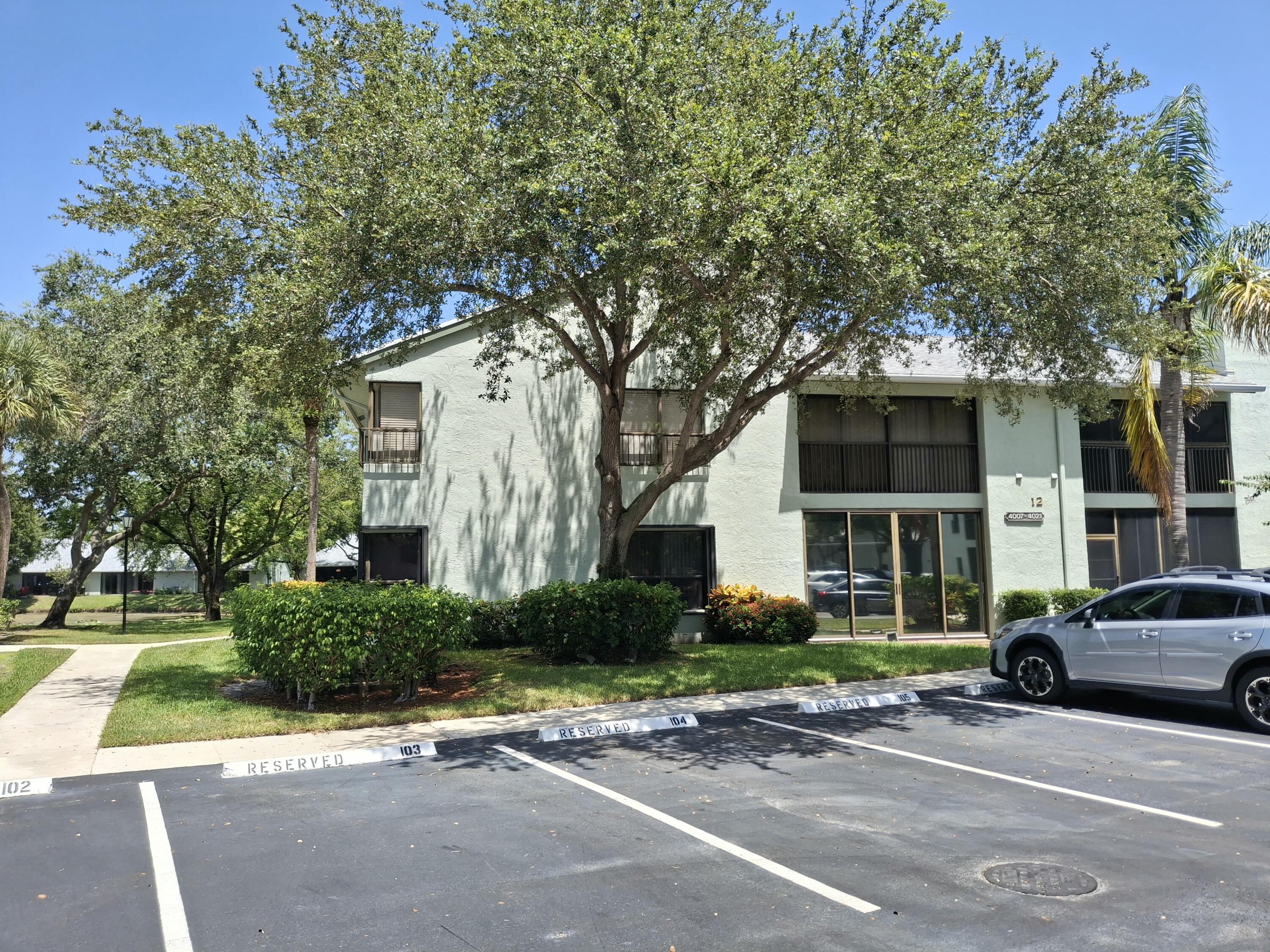 4017 CARAMBOLA Circle N 2994, Coconut Creek, FL 33066, Coconut Creek - Photo 3