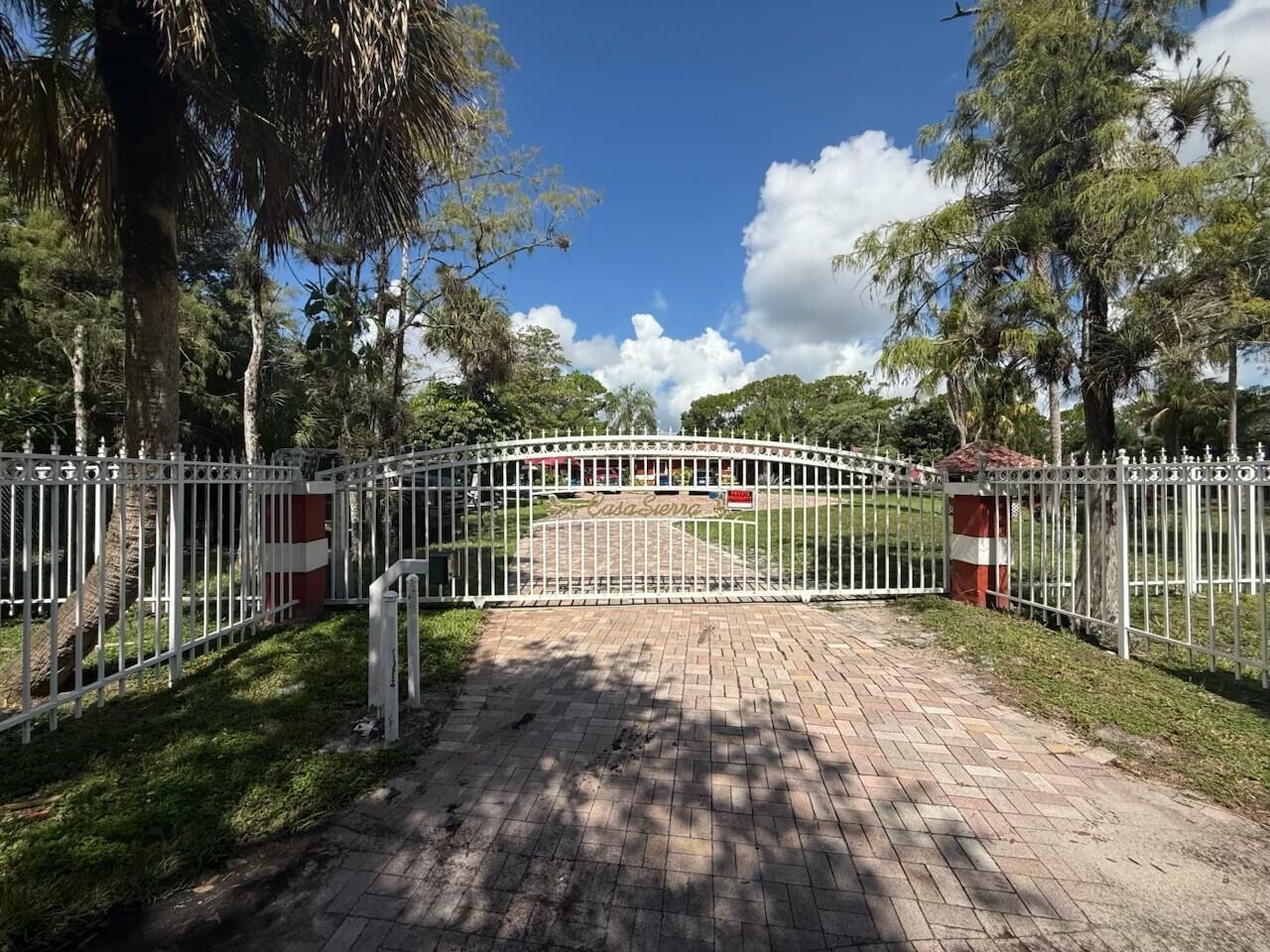 5800 PINETREE Road, Parkland, FL 33067, Parkland