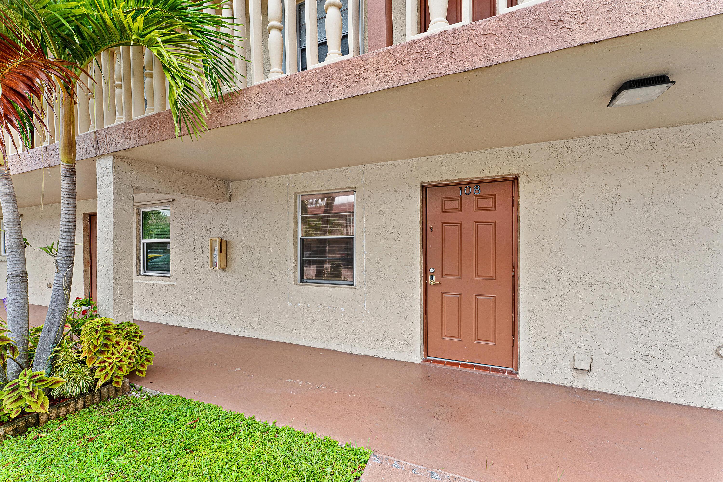 9200 SW 3rd Street 108, Boca Raton, FL 33428, Boca Raton - Photo 2