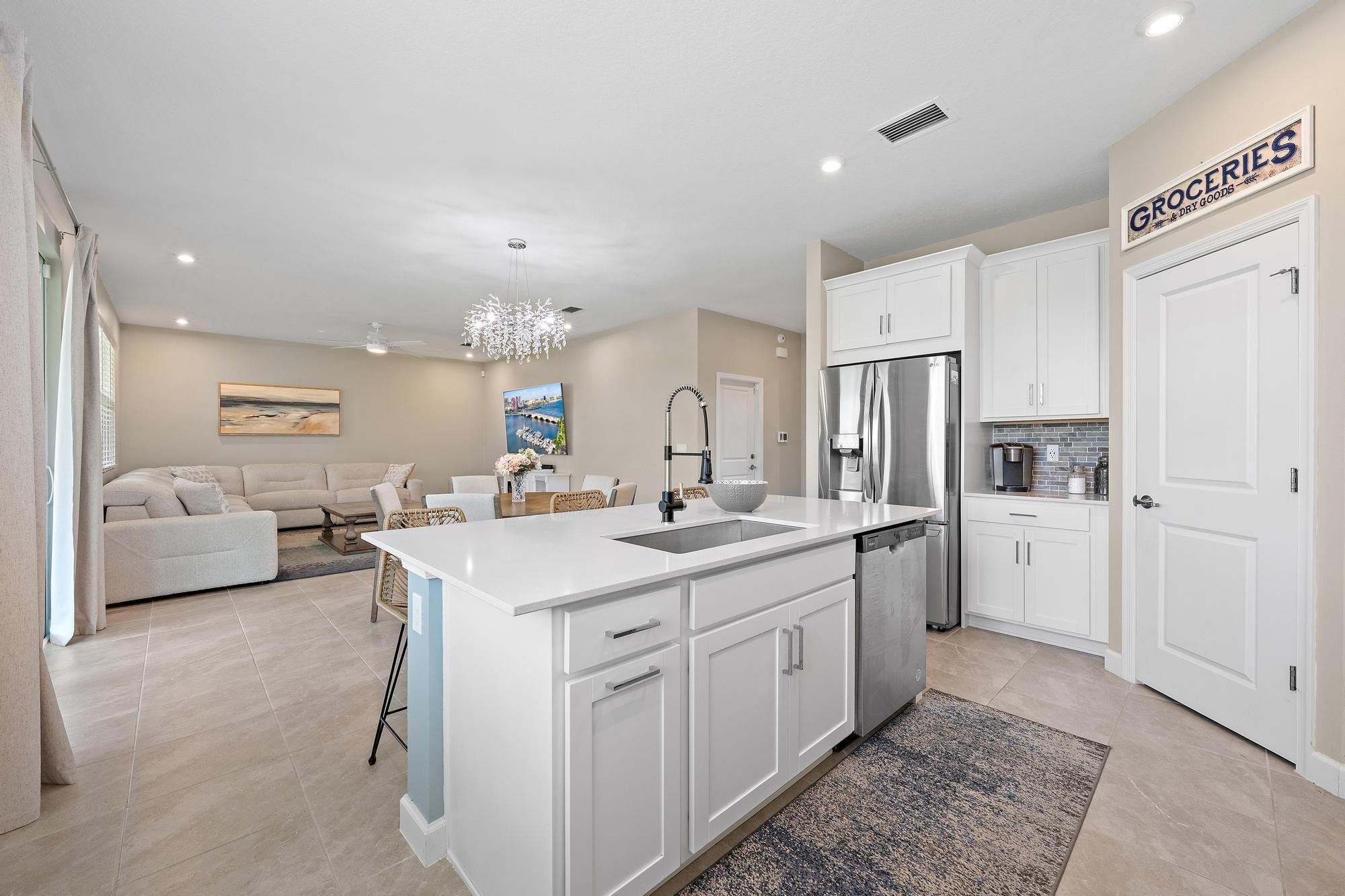 14034 SW Surina Street, Port St. Lucie, FL 34987, Port St. Lucie - Photo 5