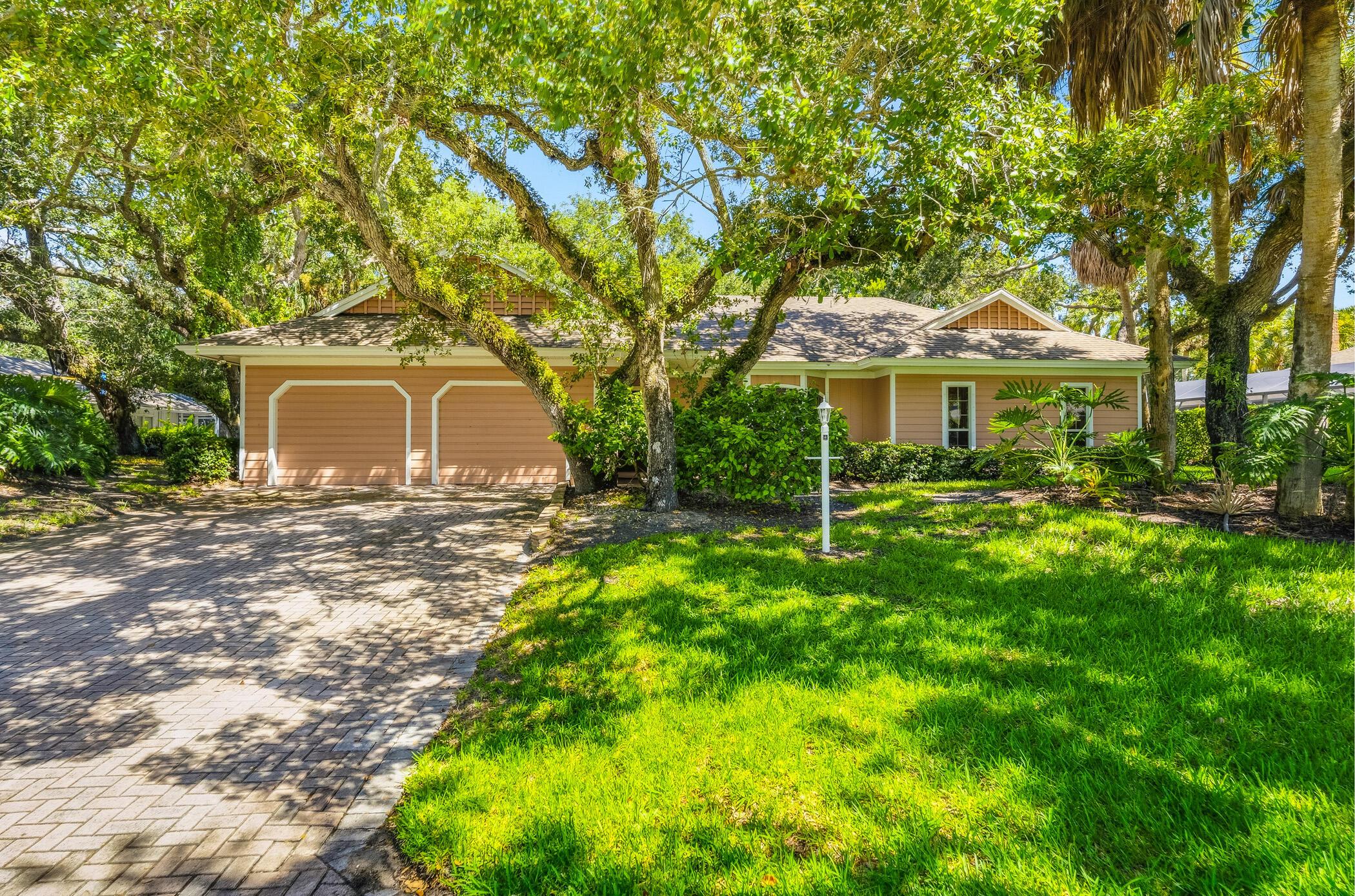1027 Mangrove Lane, Vero Beach, FL 32963, Vero Beach