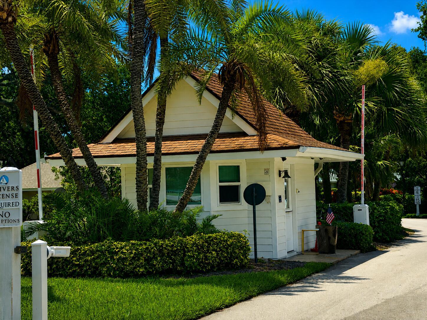 1027 Mangrove Lane, Vero Beach, FL 32963, Vero Beach - Photo 5