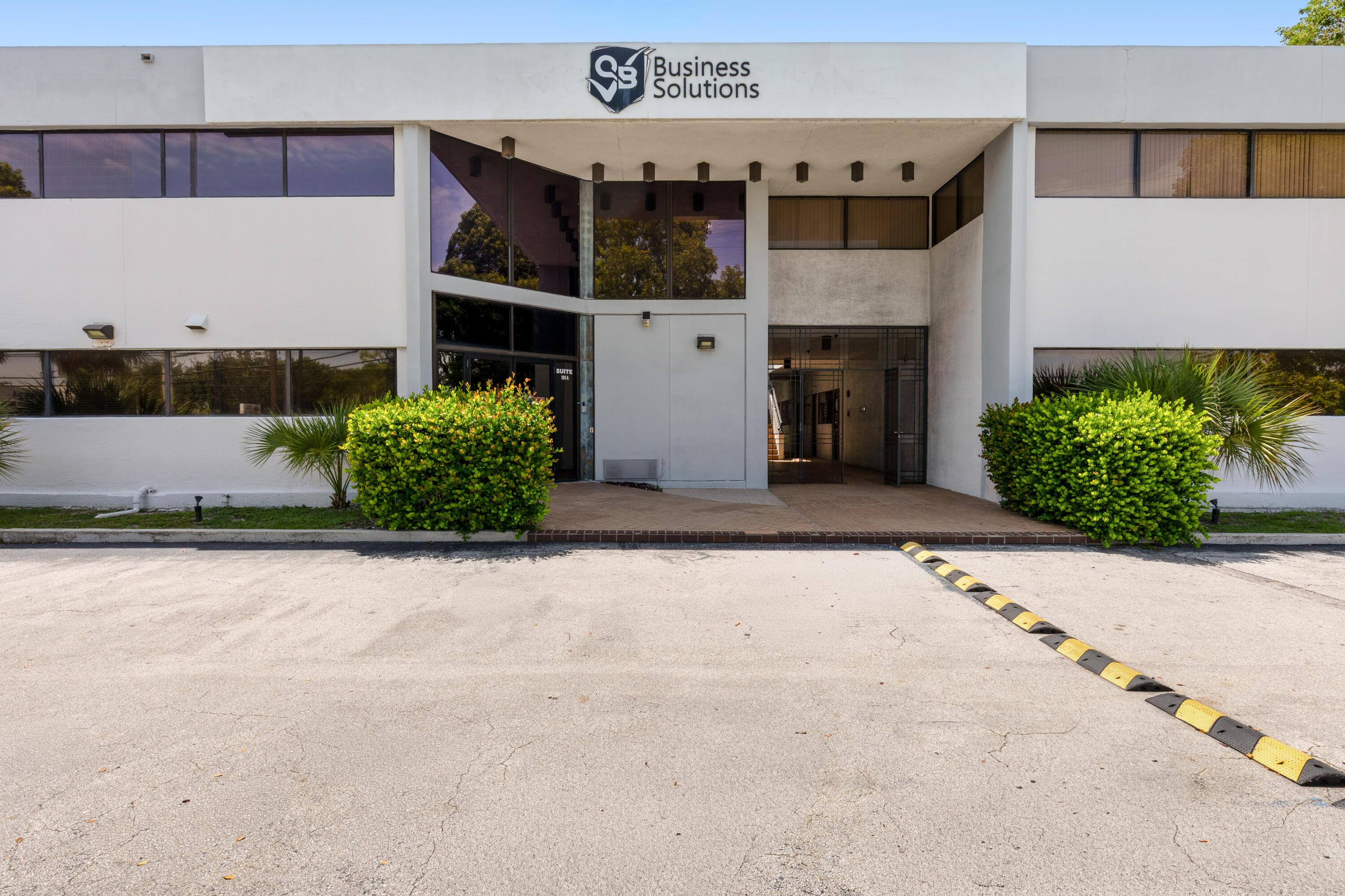 4524 GUN CLUB Road 203, West Palm Beach, FL, West Palm Beach - Photo 3