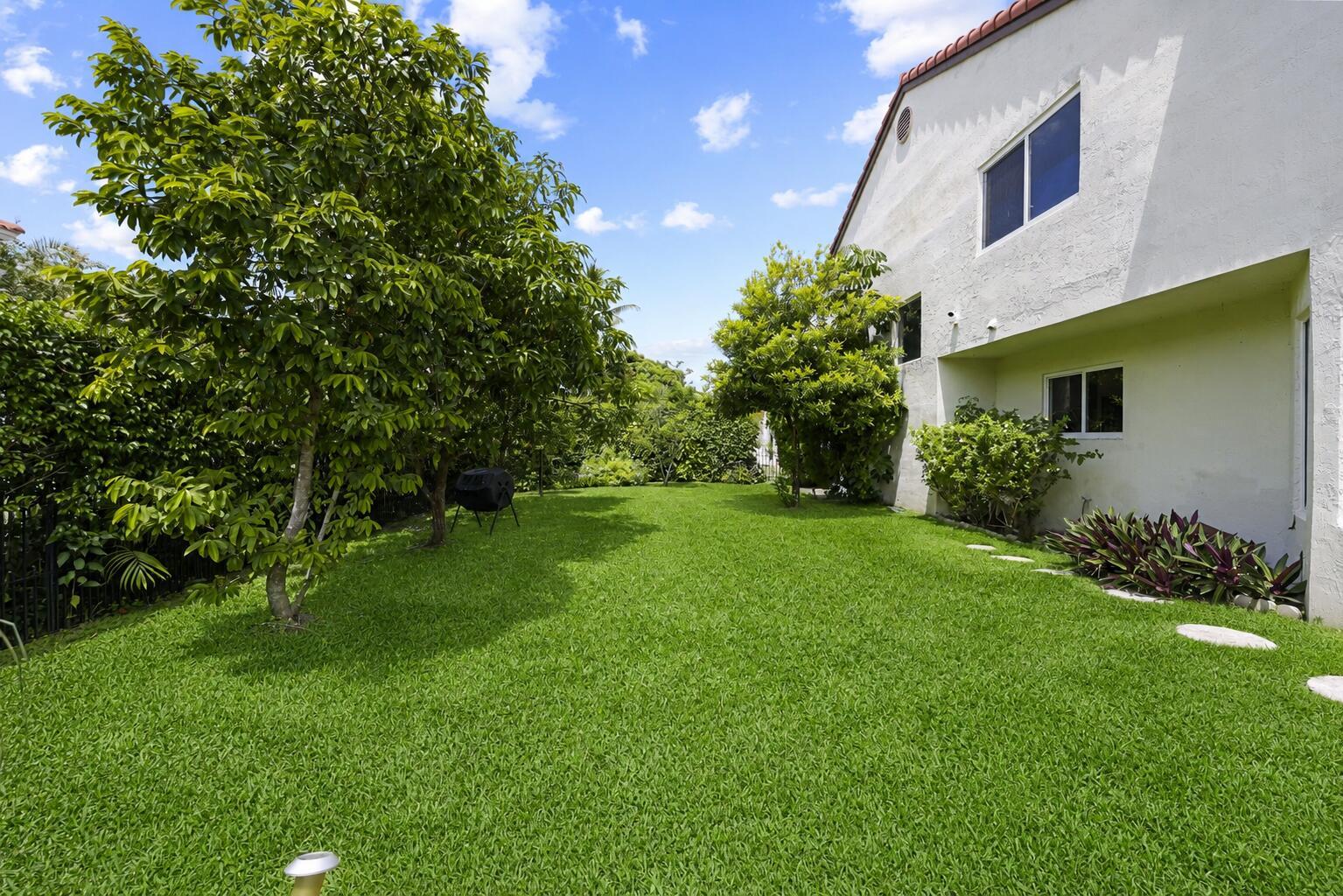 4734 NW 5TH Court, Deerfield Beach, FL 33442, Deerfield Beach - Photo 2