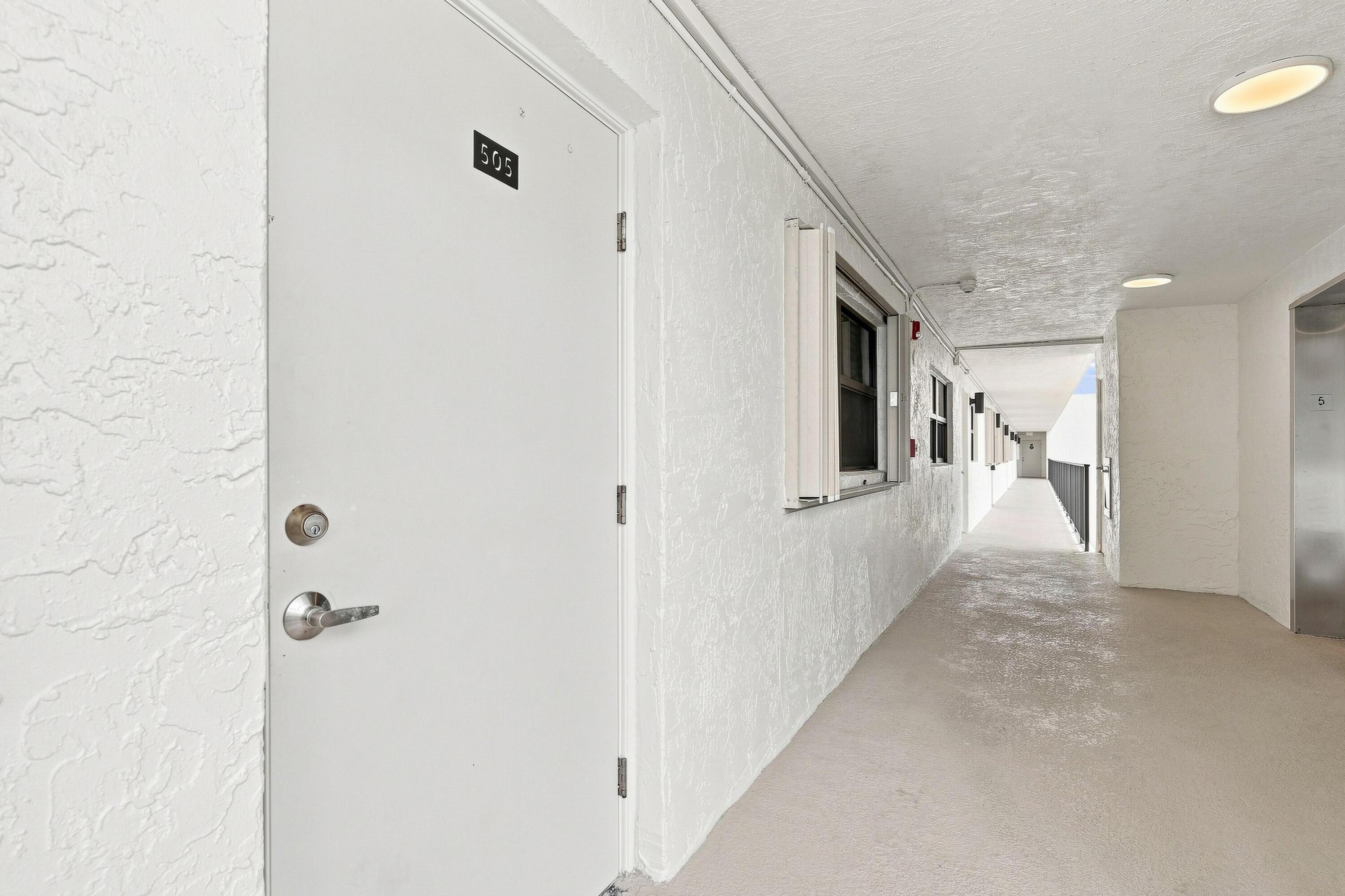 10310 S OCEAN Drive 505, Jensen Beach, FL 34957, Jensen Beach - Photo 4