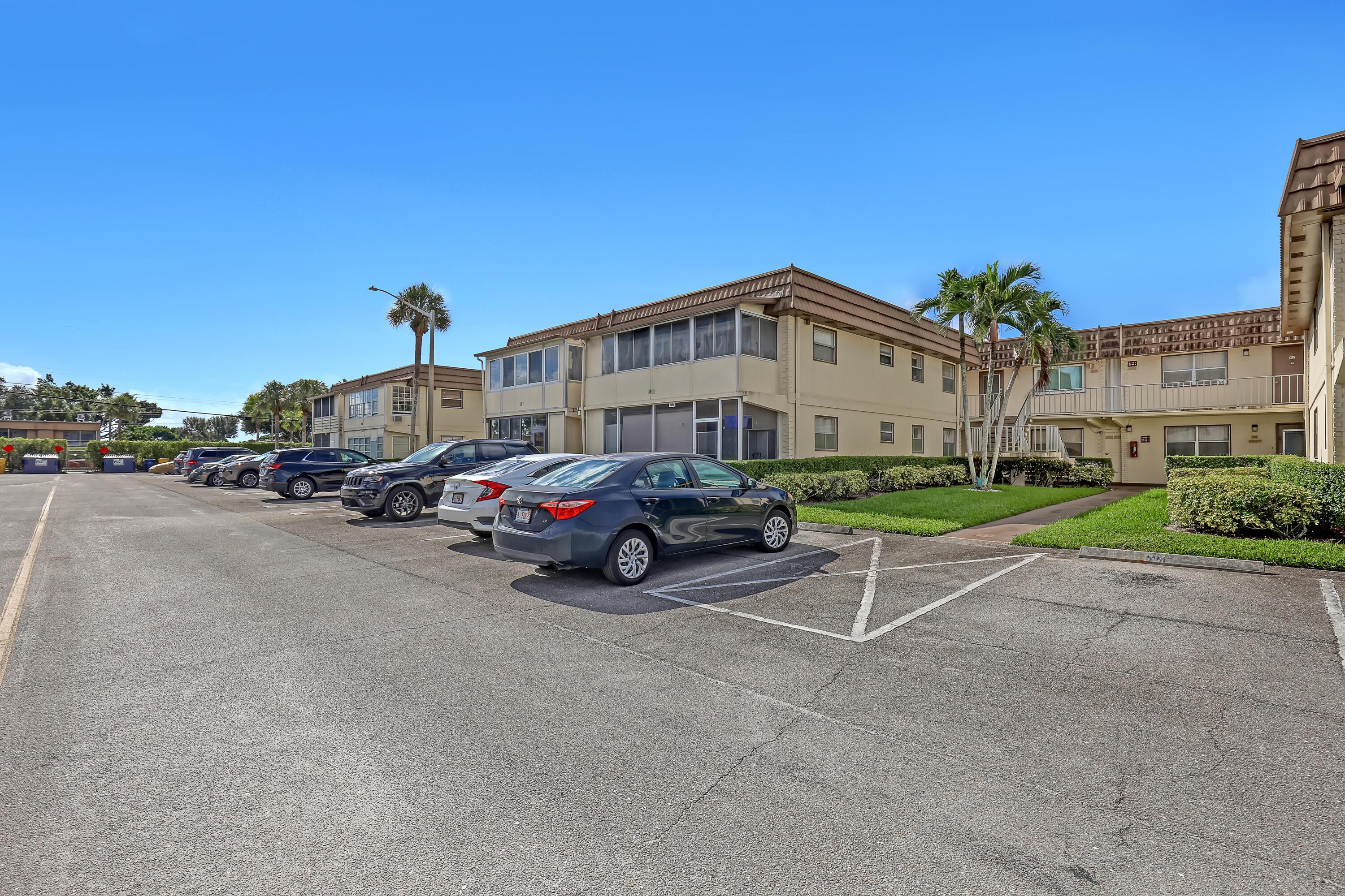 81 SAXONY B 81, Delray Beach, FL 33446, Delray Beach - Photo 2