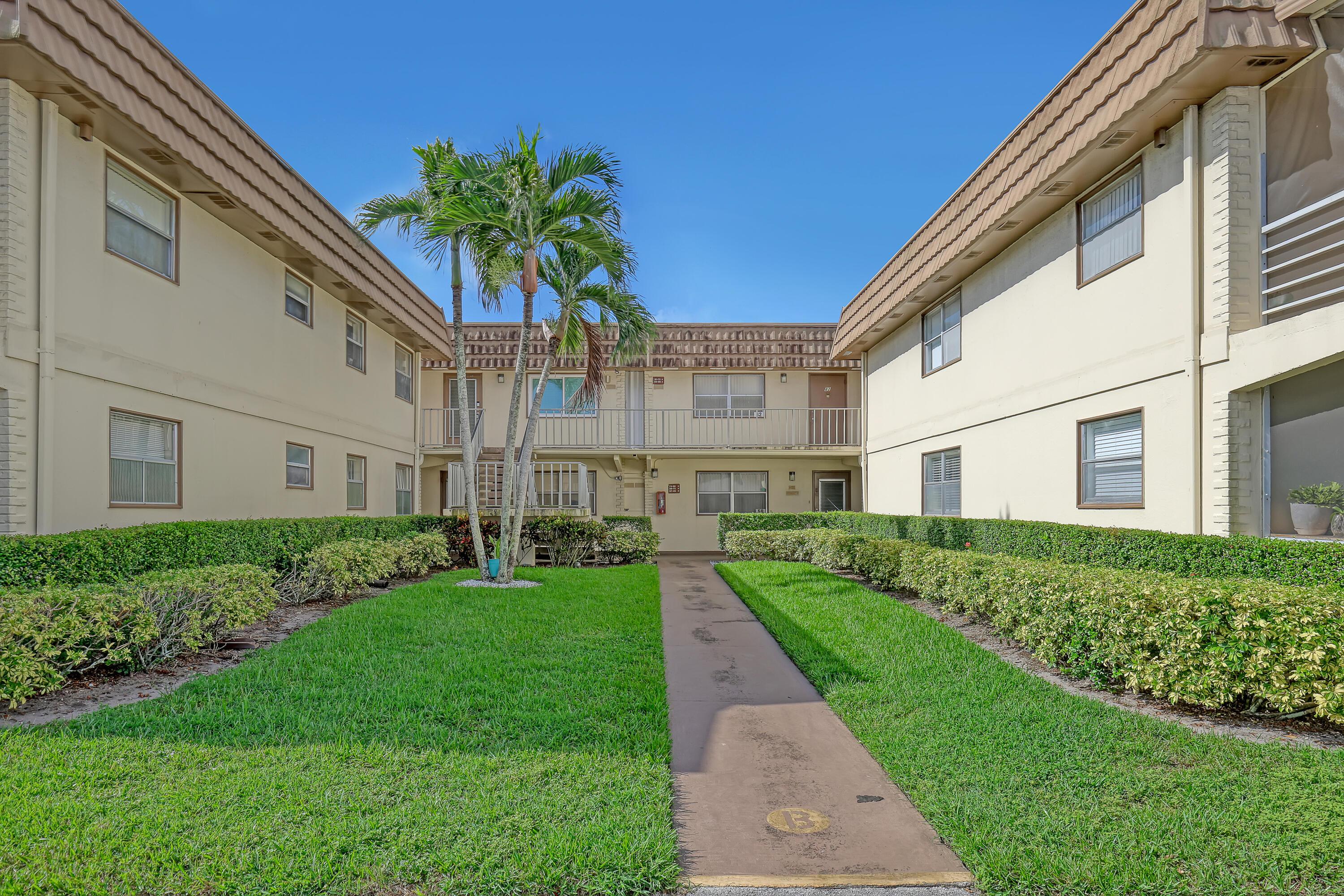 81 SAXONY B 81, Delray Beach, FL 33446, Delray Beach - Photo 4