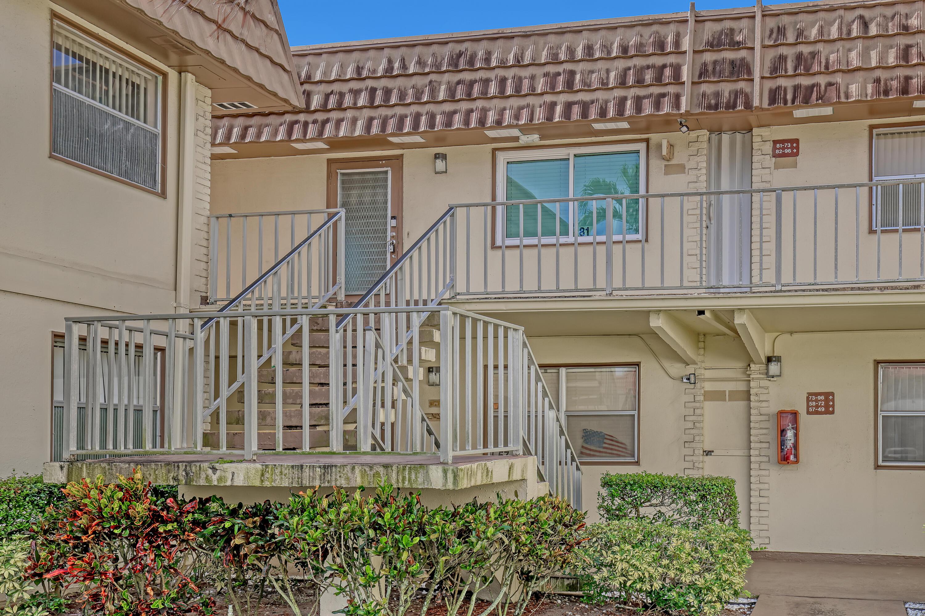 81 SAXONY B 81, Delray Beach, FL 33446, Delray Beach - Photo 5