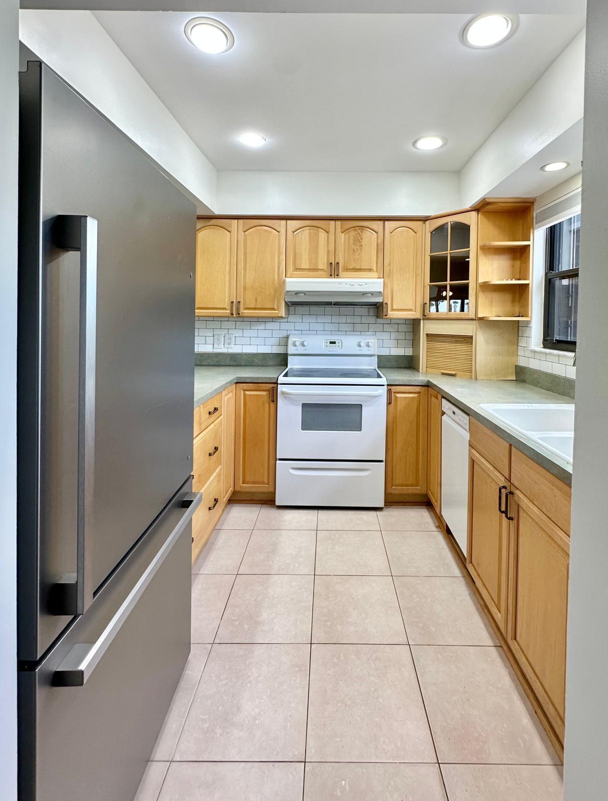 13509 S Indian River Drive 406, Jensen Beach, FL 34957, Jensen Beach - Photo 4