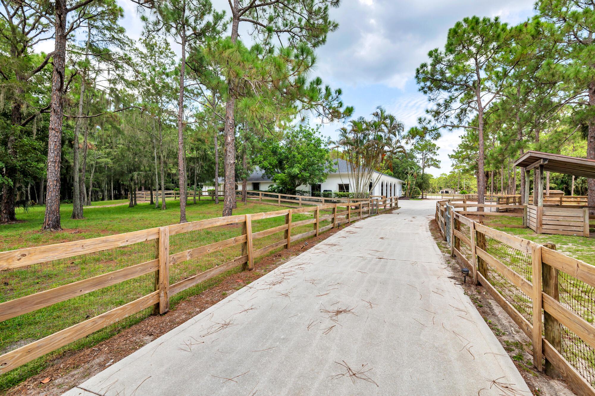 14024 Wind Flower Drive, Palm Beach Gardens, FL 33418, Palm Beach Gardens - Photo 2