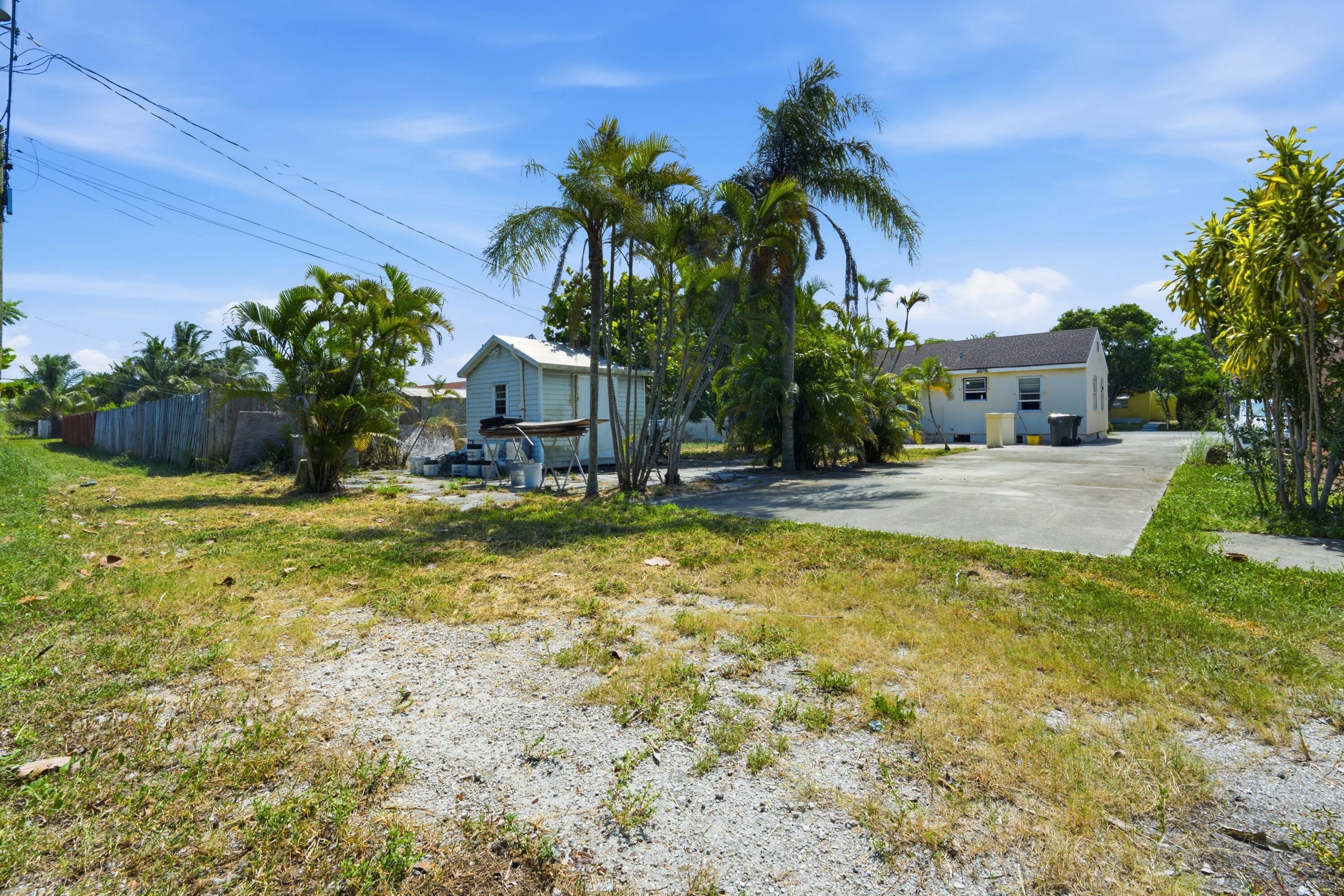 1214 N C Street, Lake Worth Beach, FL 33460, Lake Worth Beach - Photo 4