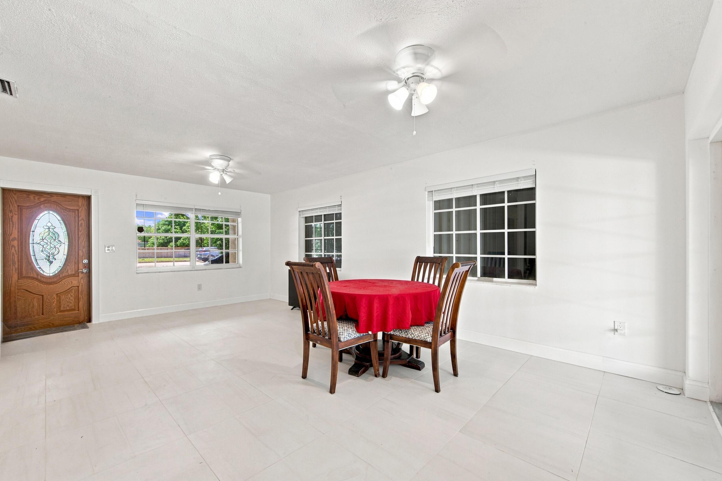 10275 SW 152nd Street, Miami, FL 33157, Miami - Photo 4