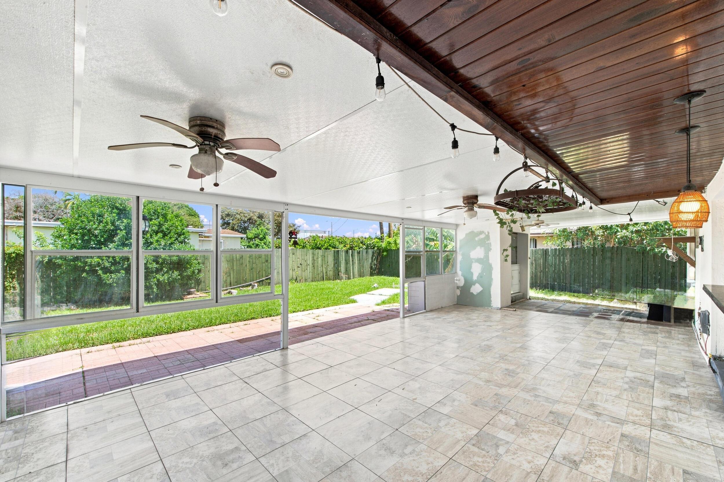 10275 SW 152nd Street, Miami, FL 33157, Miami - Photo 3