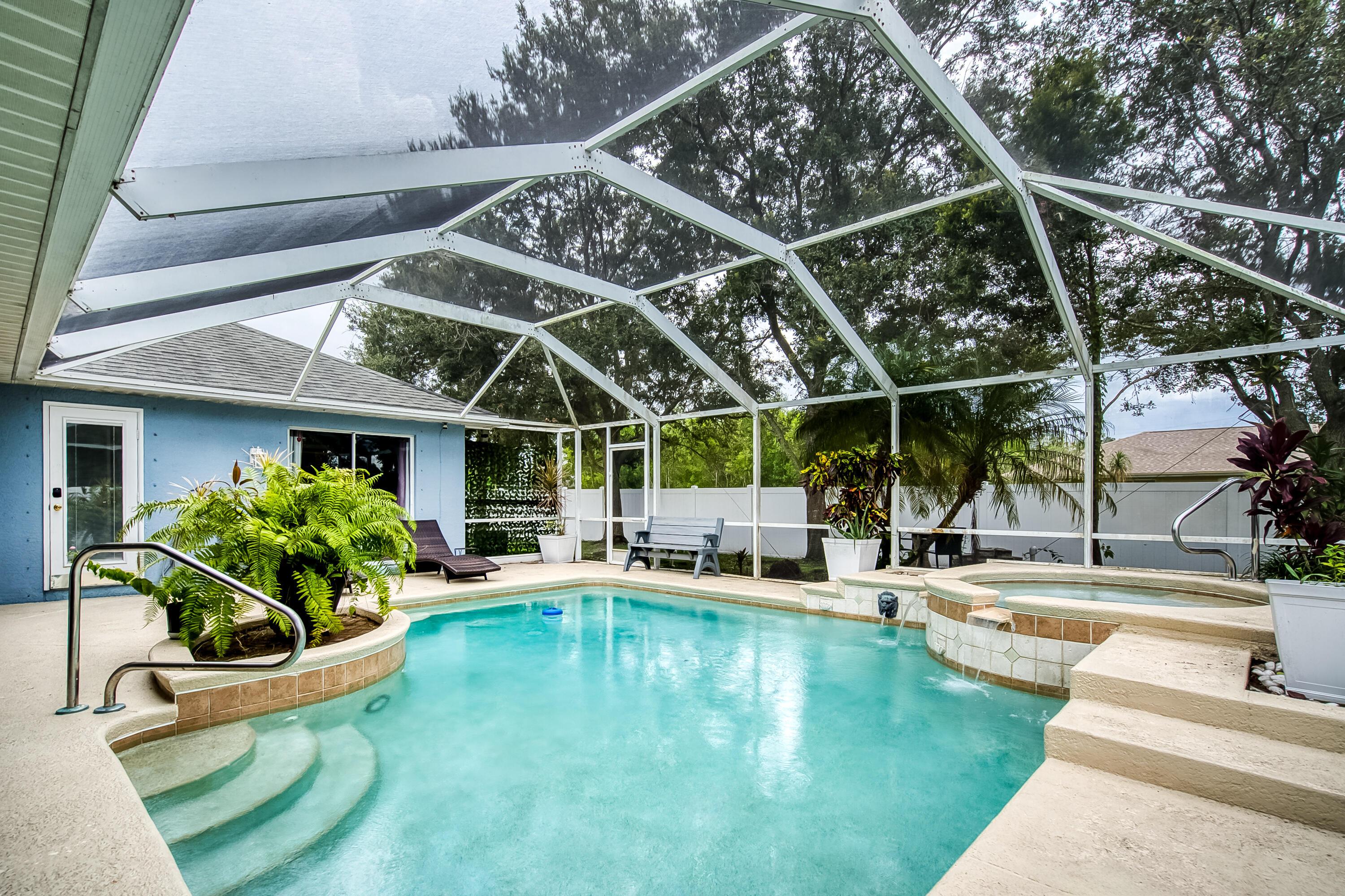 6715 NW PINSON Court, Port St. Lucie, FL 34983, Port St. Lucie - Photo 4