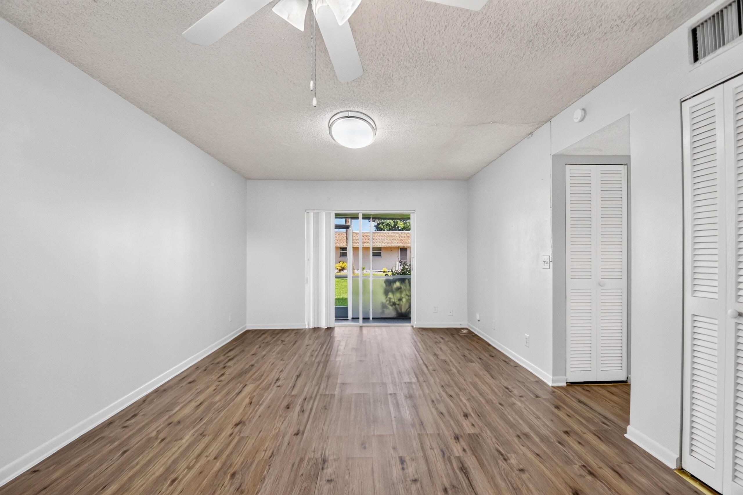 200 Bonnie Boulevard W 131, Palm Springs, FL 33461, Palm Springs - Photo 2