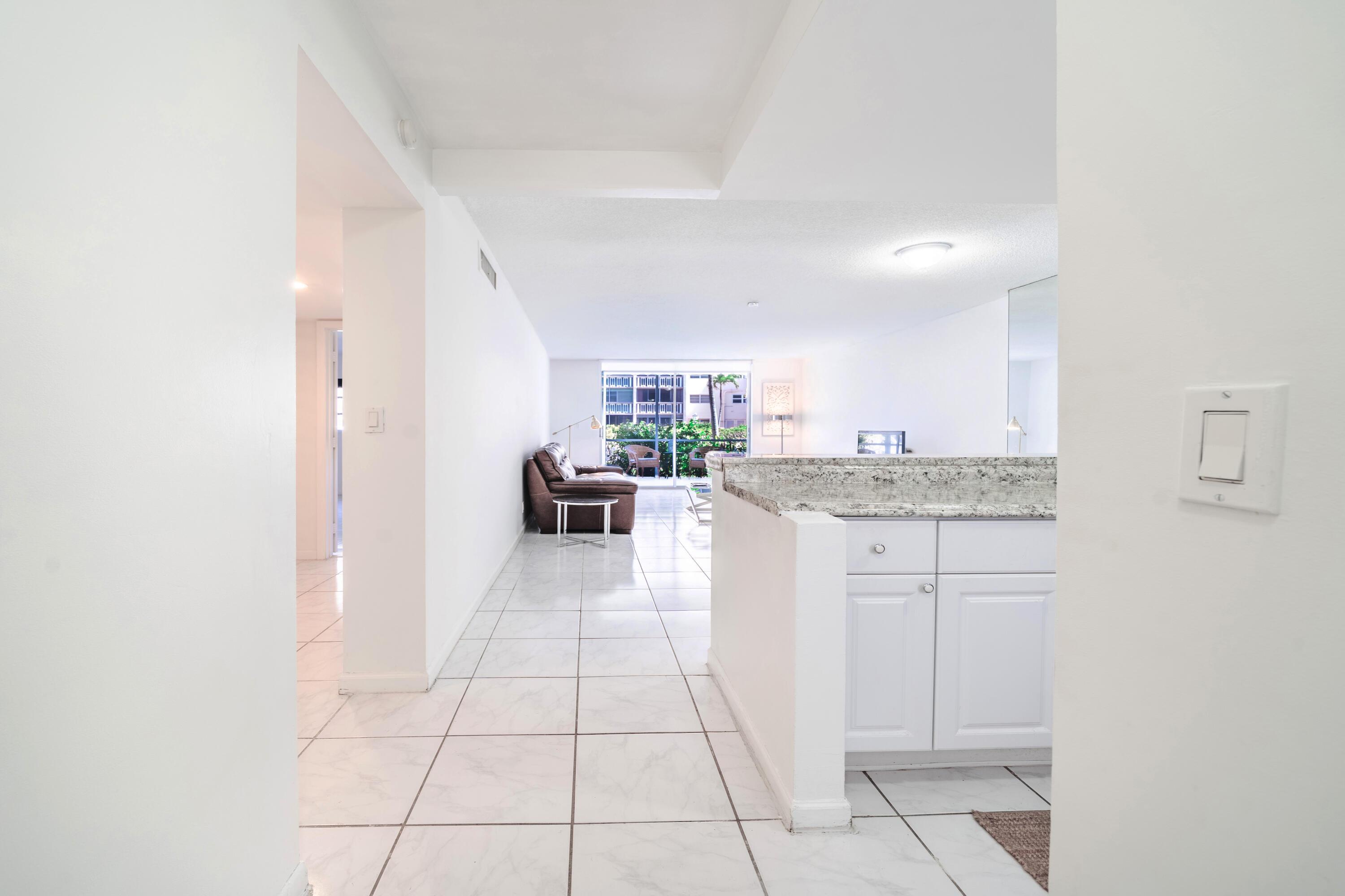 501 NE 14TH Avenue 103, Hallandale Beach, FL 33009, Hallandale Beach - Photo 2