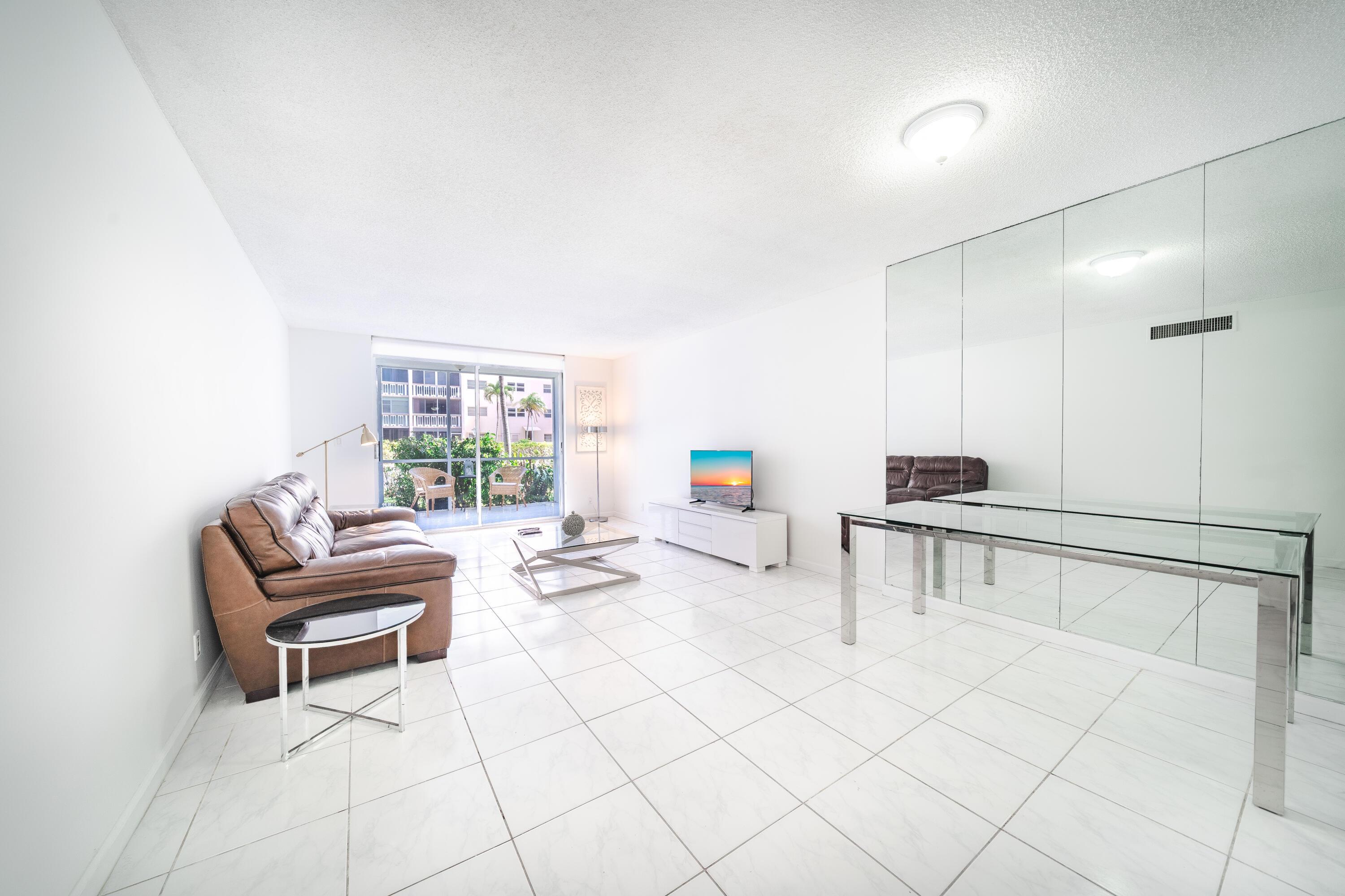 501 NE 14TH Avenue 103, Hallandale Beach, FL 33009, Hallandale Beach - Photo 4