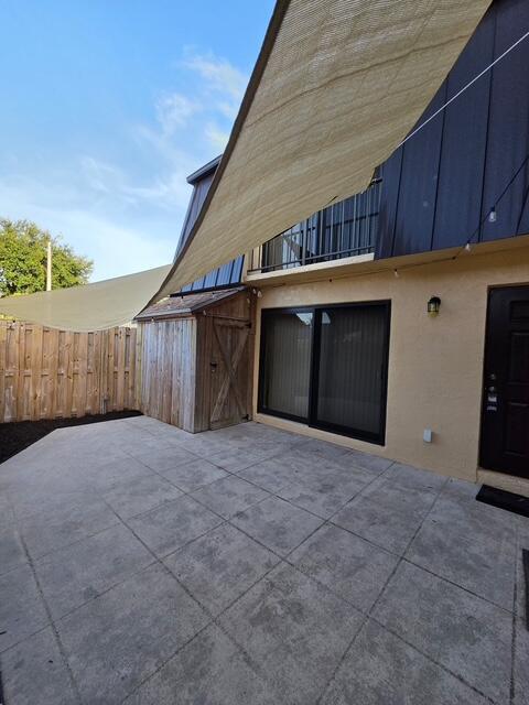 2318 Waterside Drive, Lake Worth, FL 33461, Lake Worth - Photo 3