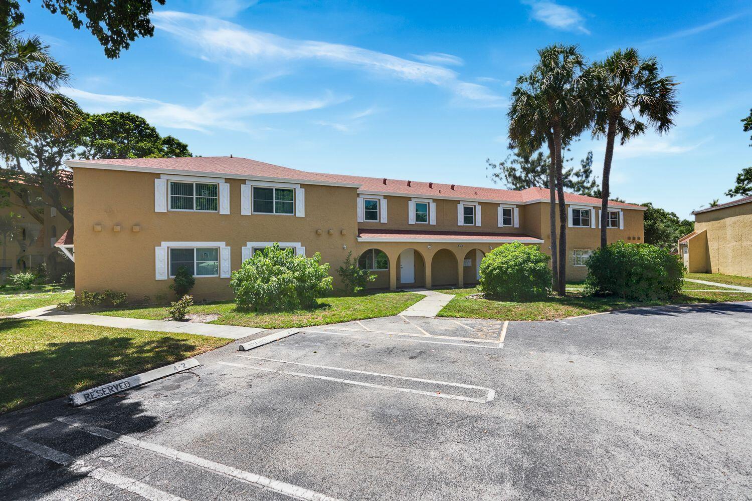 10792 La Placida Drive 4, Coral Springs, FL 33065, Coral Springs - Photo 3