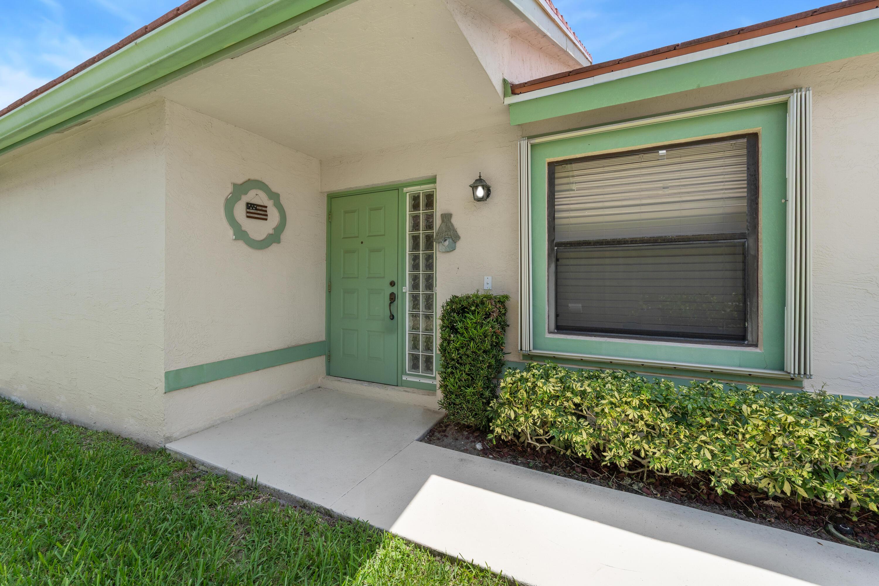 10430 Lexington Circle S, Boynton Beach, FL 33436, Boynton Beach - Photo 3
