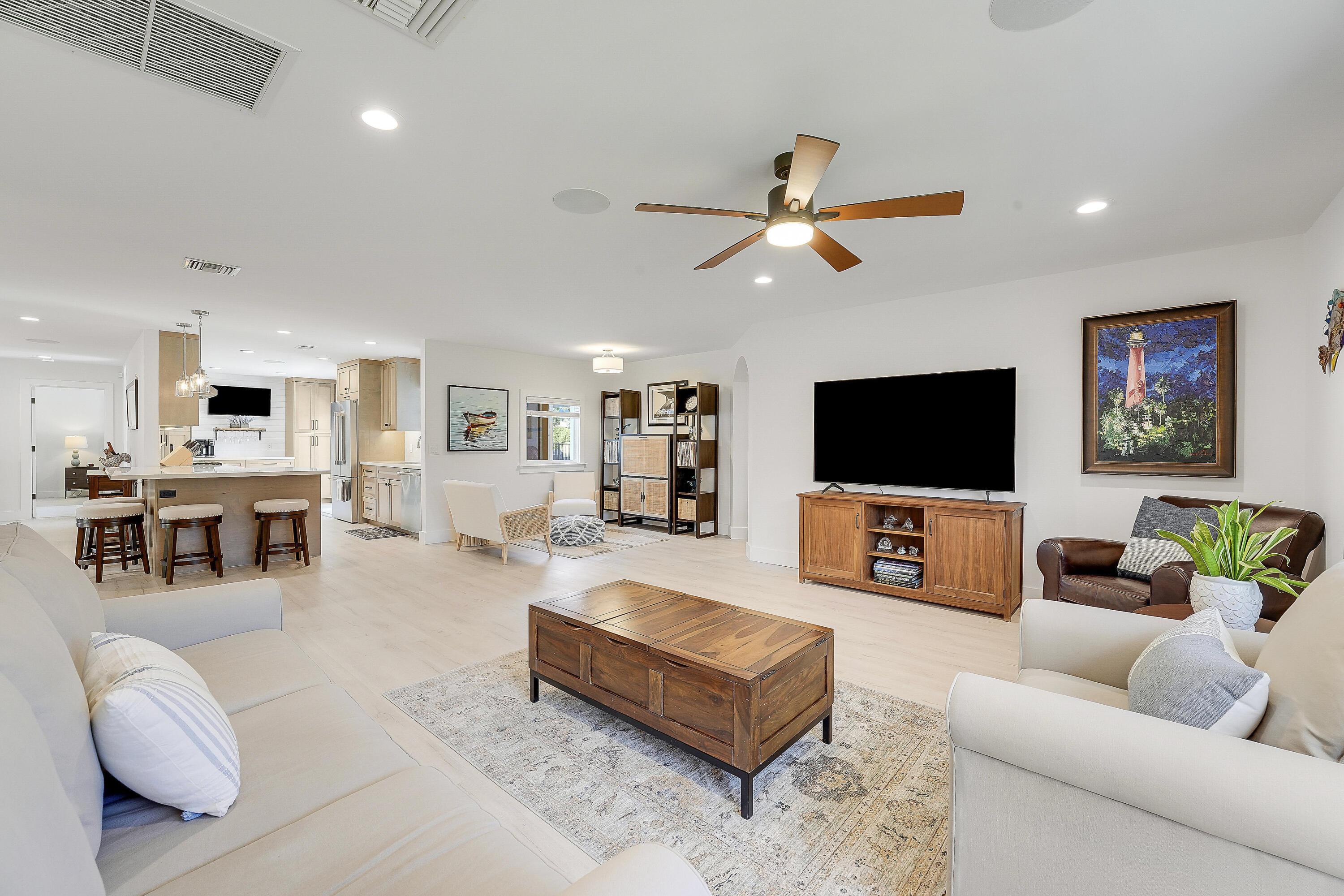10376 W Tara Boulevard, Boynton Beach, FL 33437, Boynton Beach - Photo 4