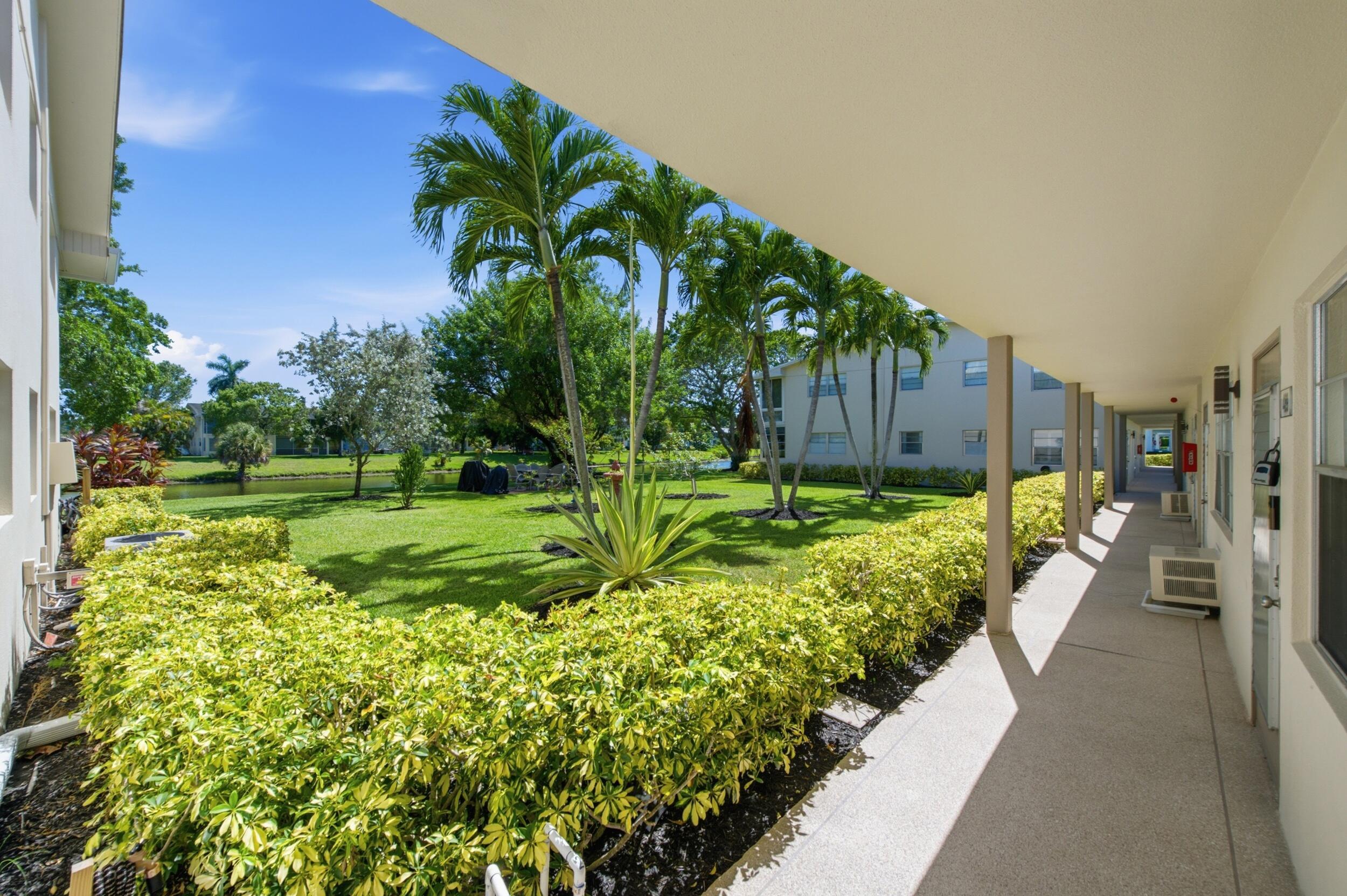 489 Tilford W, Deerfield Beach, FL 33442, Deerfield Beach - Photo 5