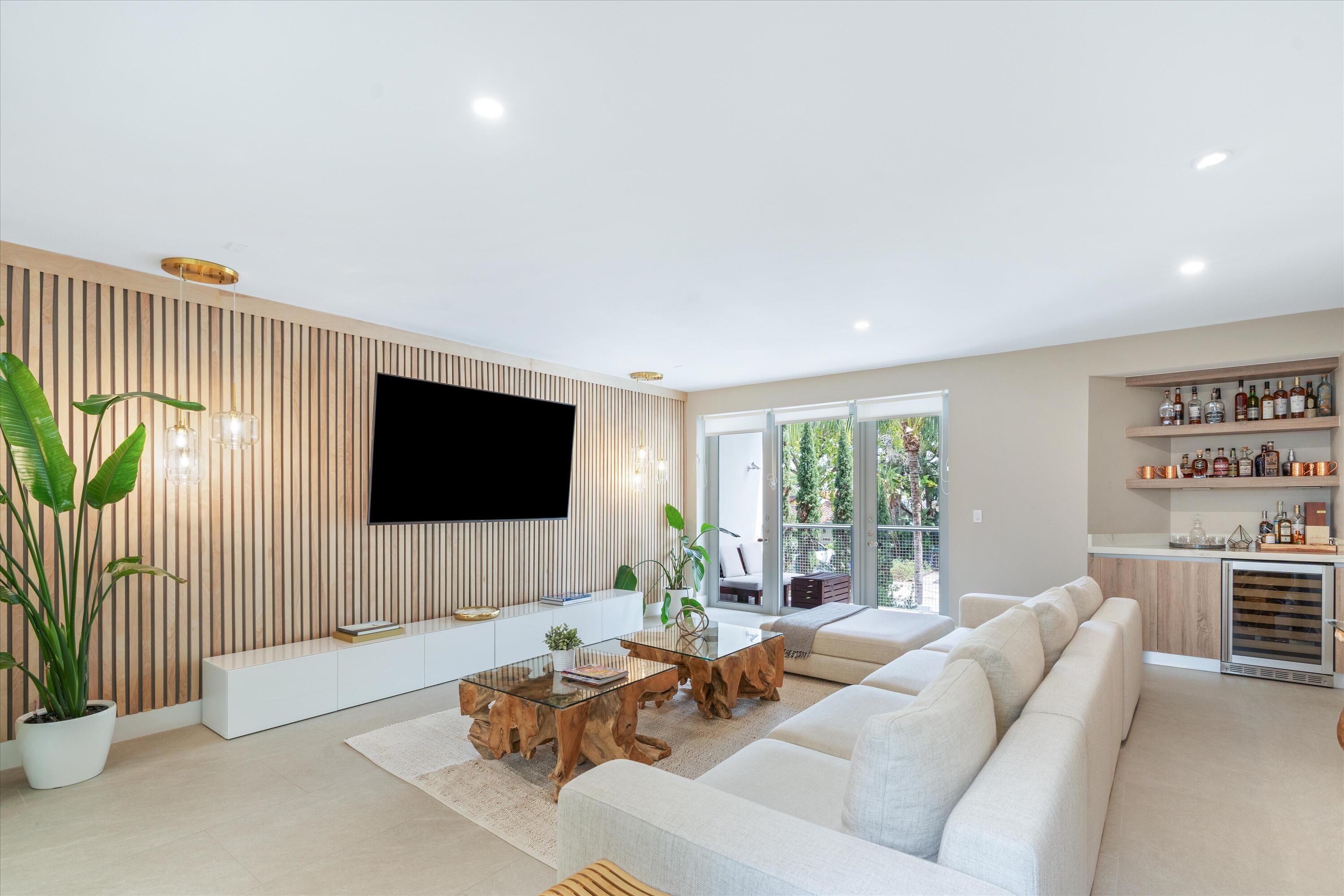 1509 NE 4th Place, Fort Lauderdale, FL 33301, Fort Lauderdale - Photo 2
