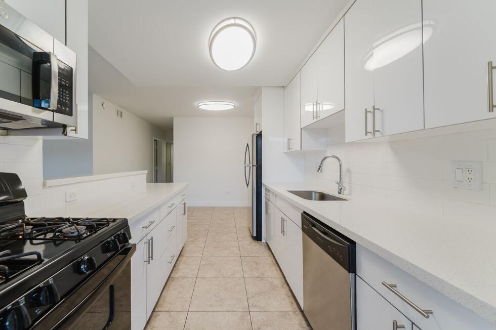 601 SW 2ND Avenue 5, Boca Raton, FL 33432, Boca Raton - Photo 2