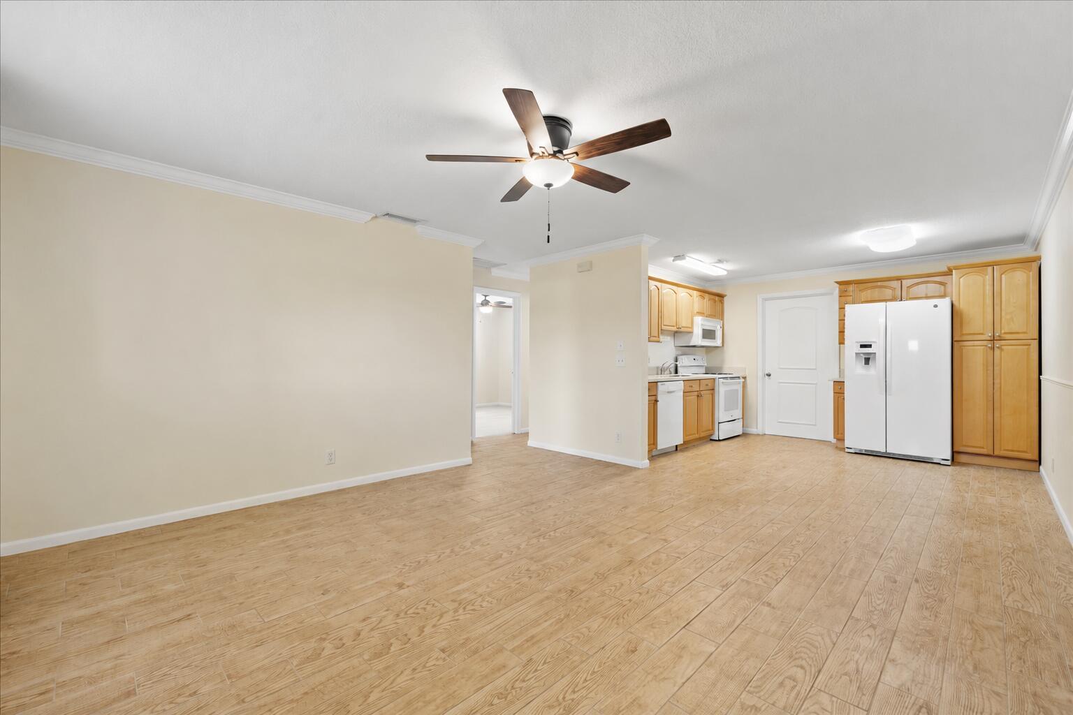 260 JENNINGS Avenue 262, Greenacres, FL 33463, Greenacres - Photo 2