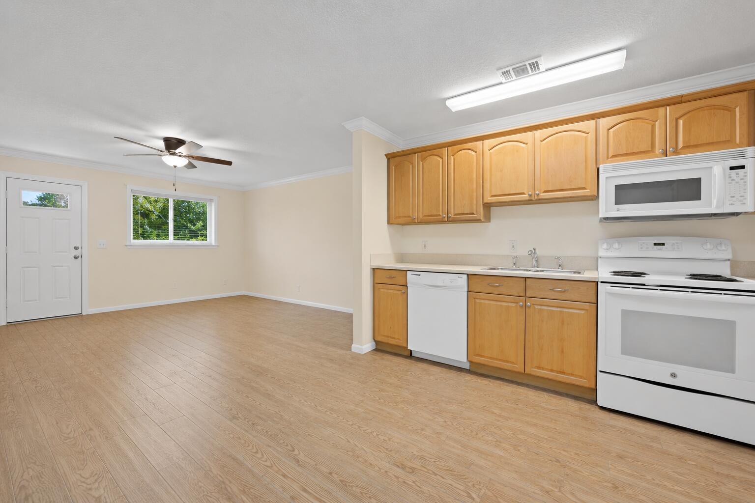 260 JENNINGS Avenue 262, Greenacres, FL 33463, Greenacres - Photo 5