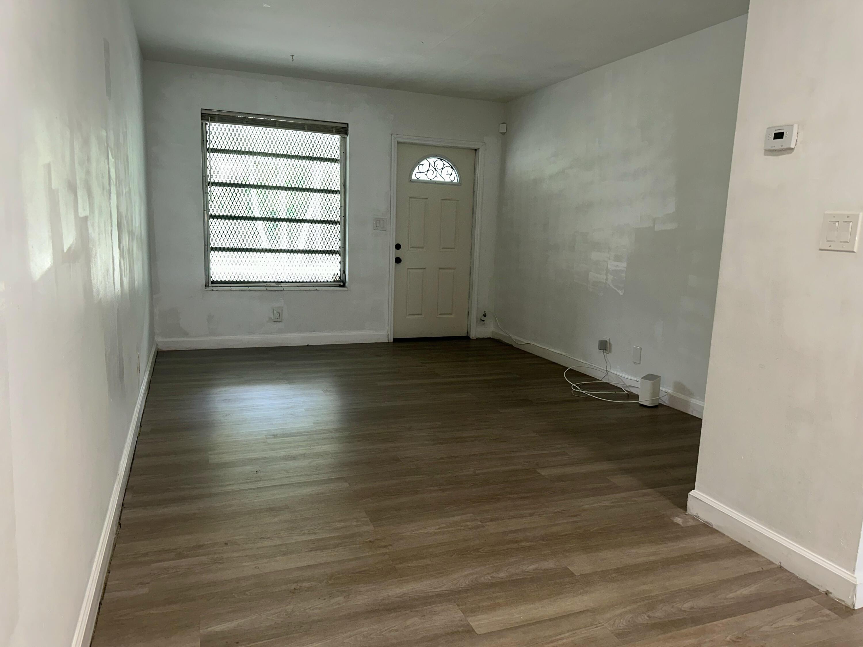 425 SW 18TH Avenue, Fort Lauderdale, FL 33312, Fort Lauderdale - Photo 2