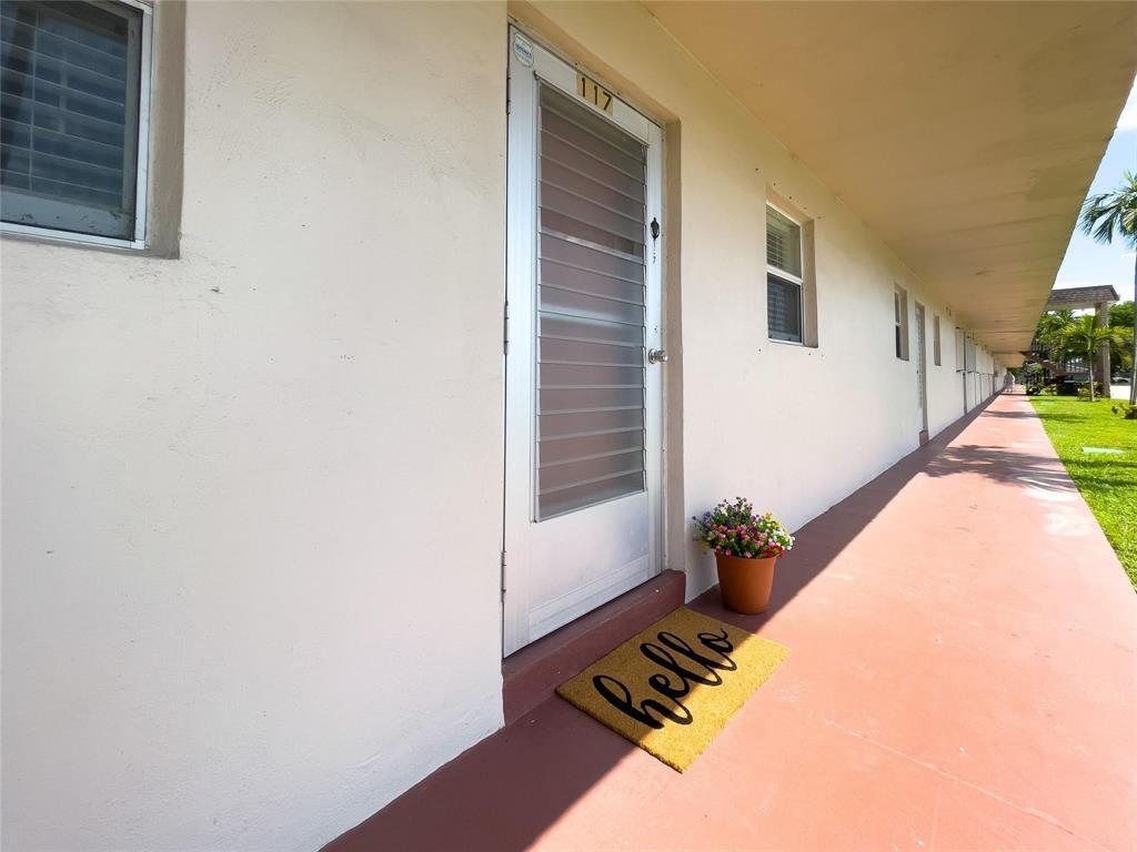 200 BONNIE Boulevard 117, Palm Springs, FL 33461, Palm Springs - Photo 3