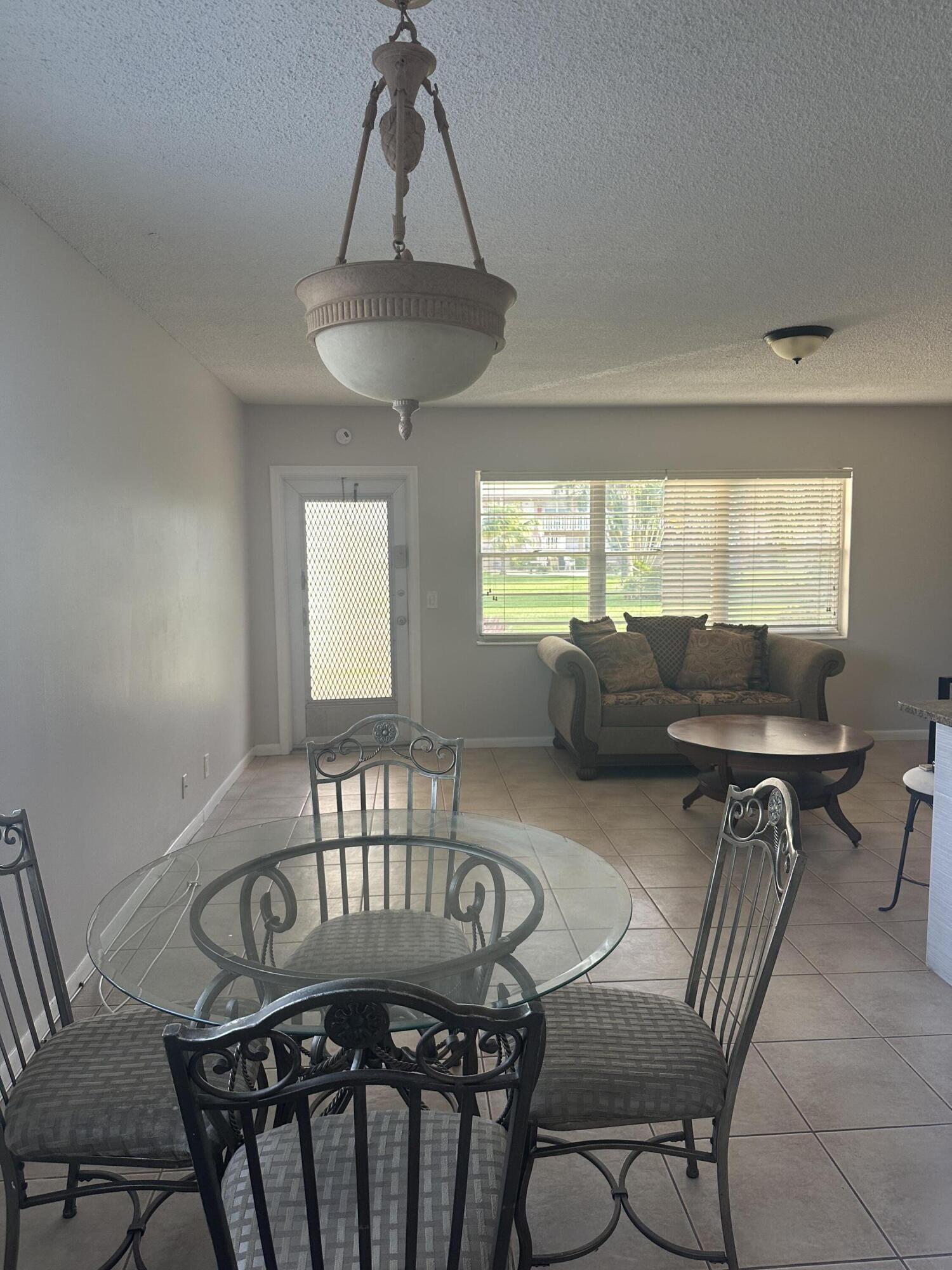 128 NORWICH F, West Palm Beach, FL 33417, West Palm Beach - Photo 2