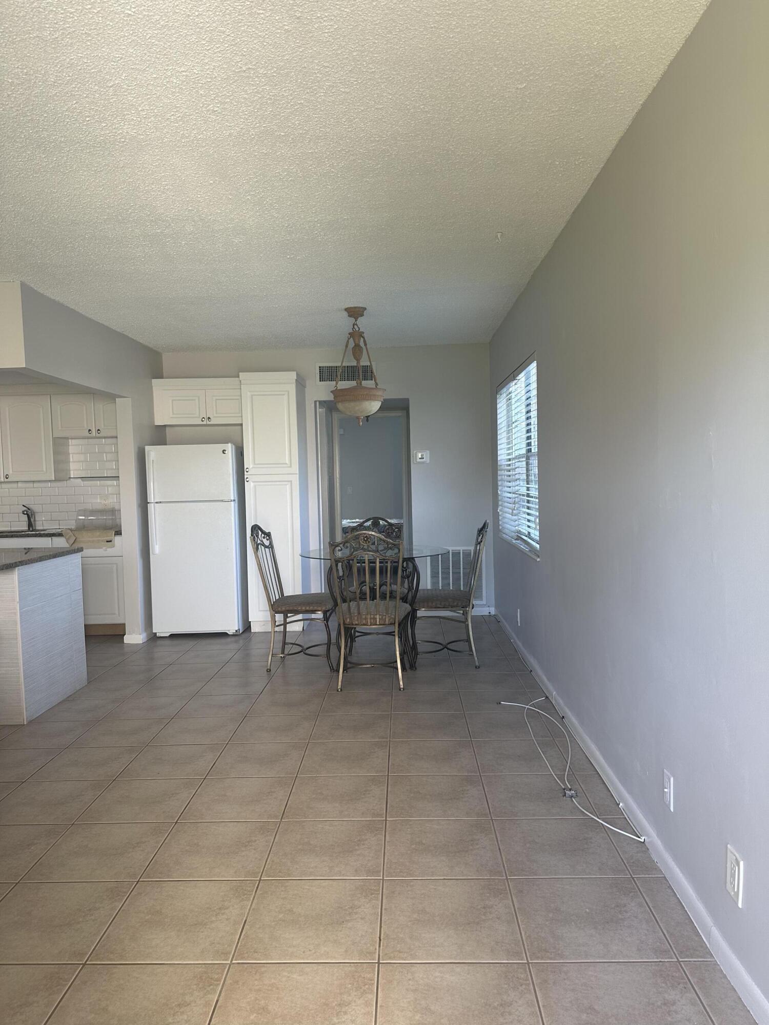 128 NORWICH F, West Palm Beach, FL 33417, West Palm Beach - Photo 4