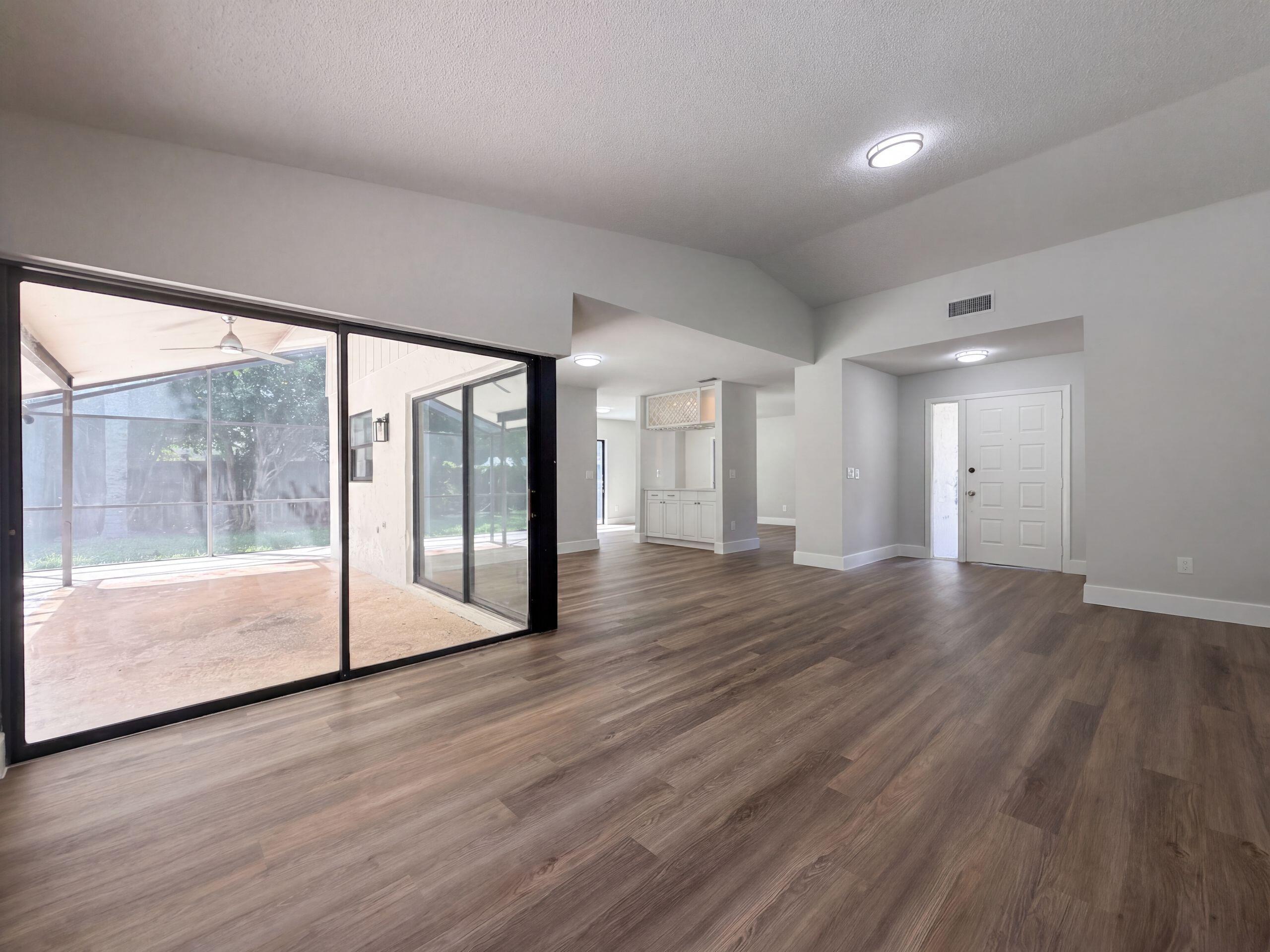 888 Brightwood, Wellington, FL 33414, Wellington - Photo 2
