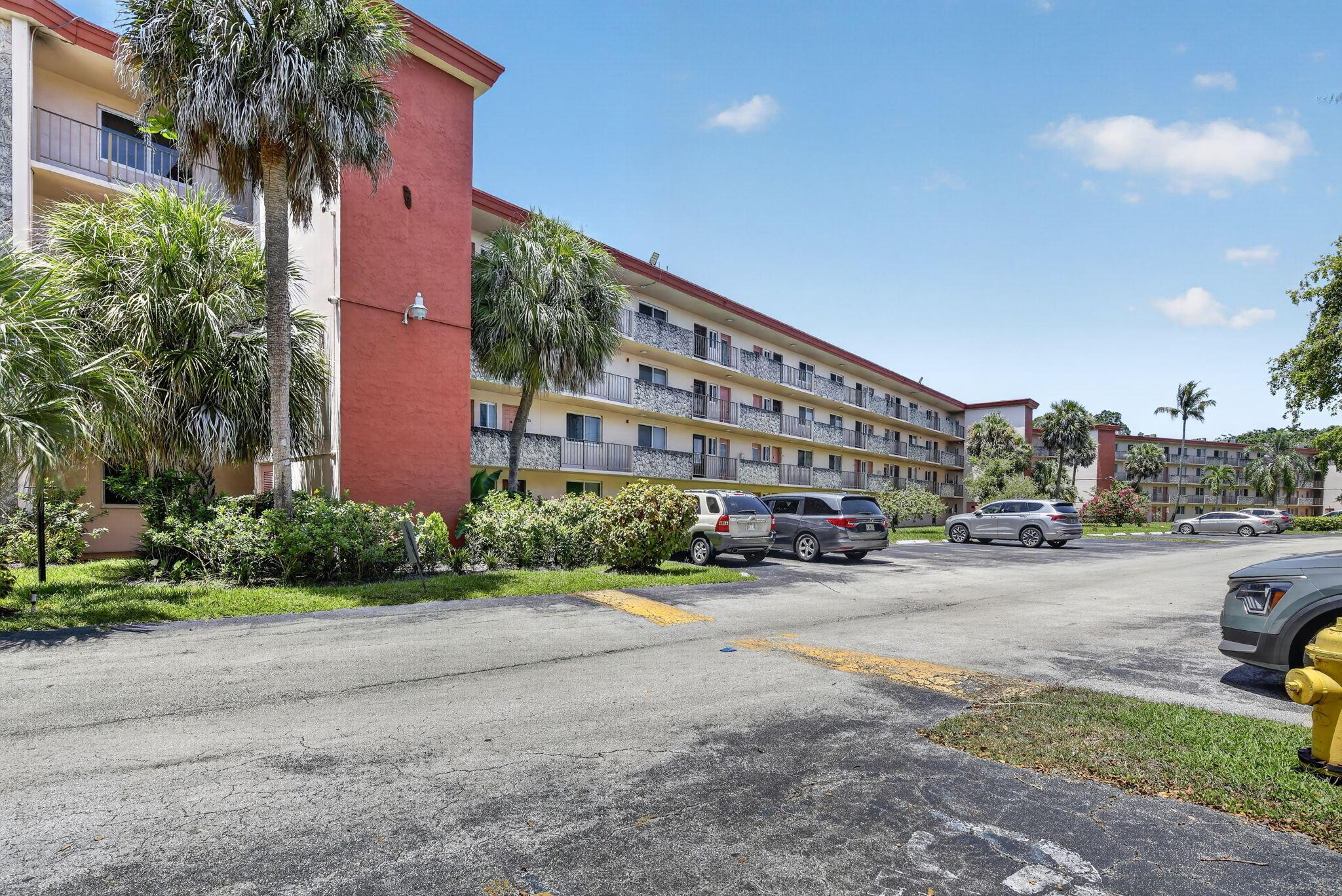 1103 NW 58th Terrace 420, Sunrise, FL 33313, Sunrise - Photo 2