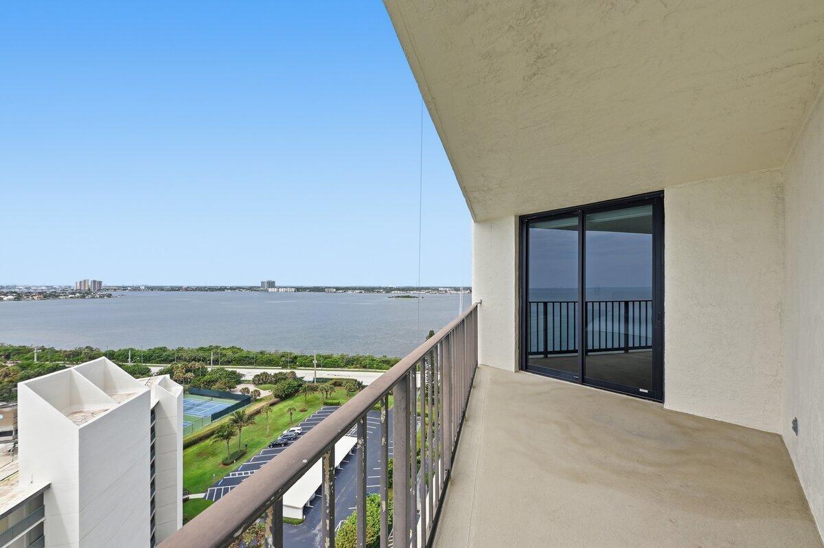 5420 N Ocean Drive, West Palm Beach, FL 33404, West Palm Beach - Photo 5