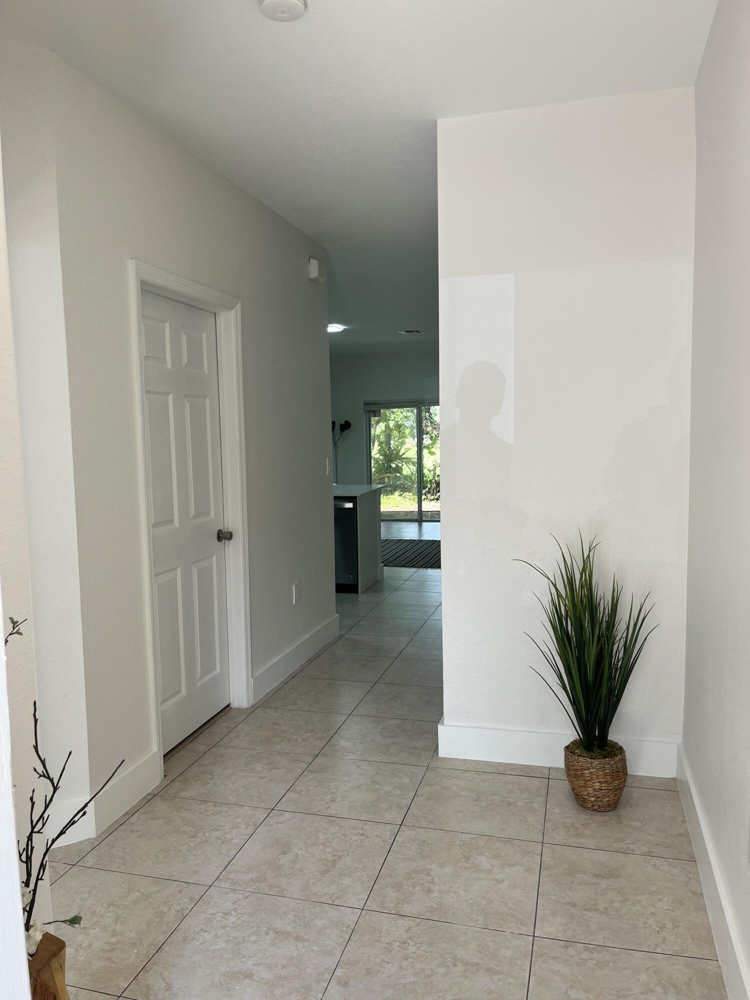 4414 WOODLAND Circle, Tamarac, FL 33319, Tamarac - Photo 3