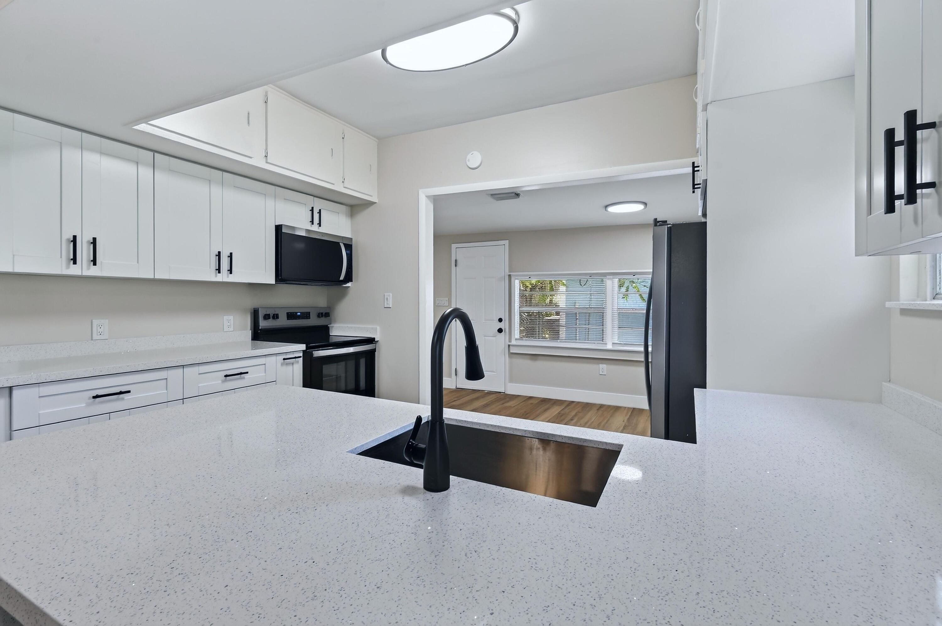 3714 Morton Avenue, West Palm Beach, FL 33405, West Palm Beach - Photo 3