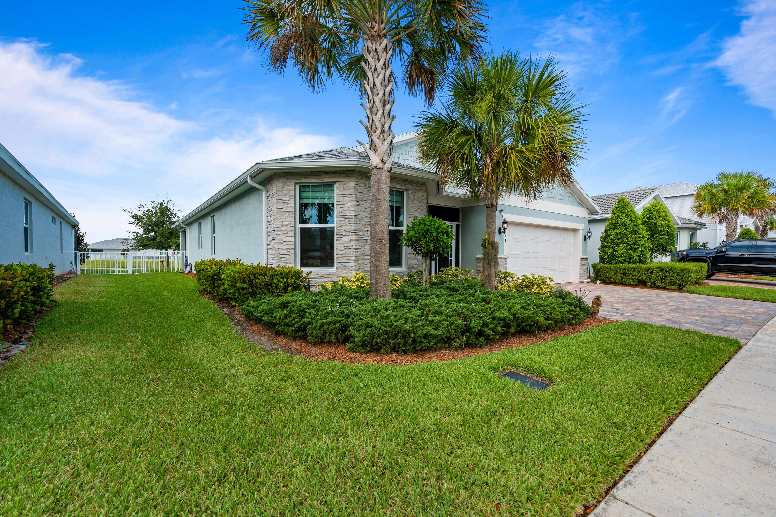 10454 SW Captiva Drive, Port St. Lucie, FL 34987, Port St. Lucie - Photo 4