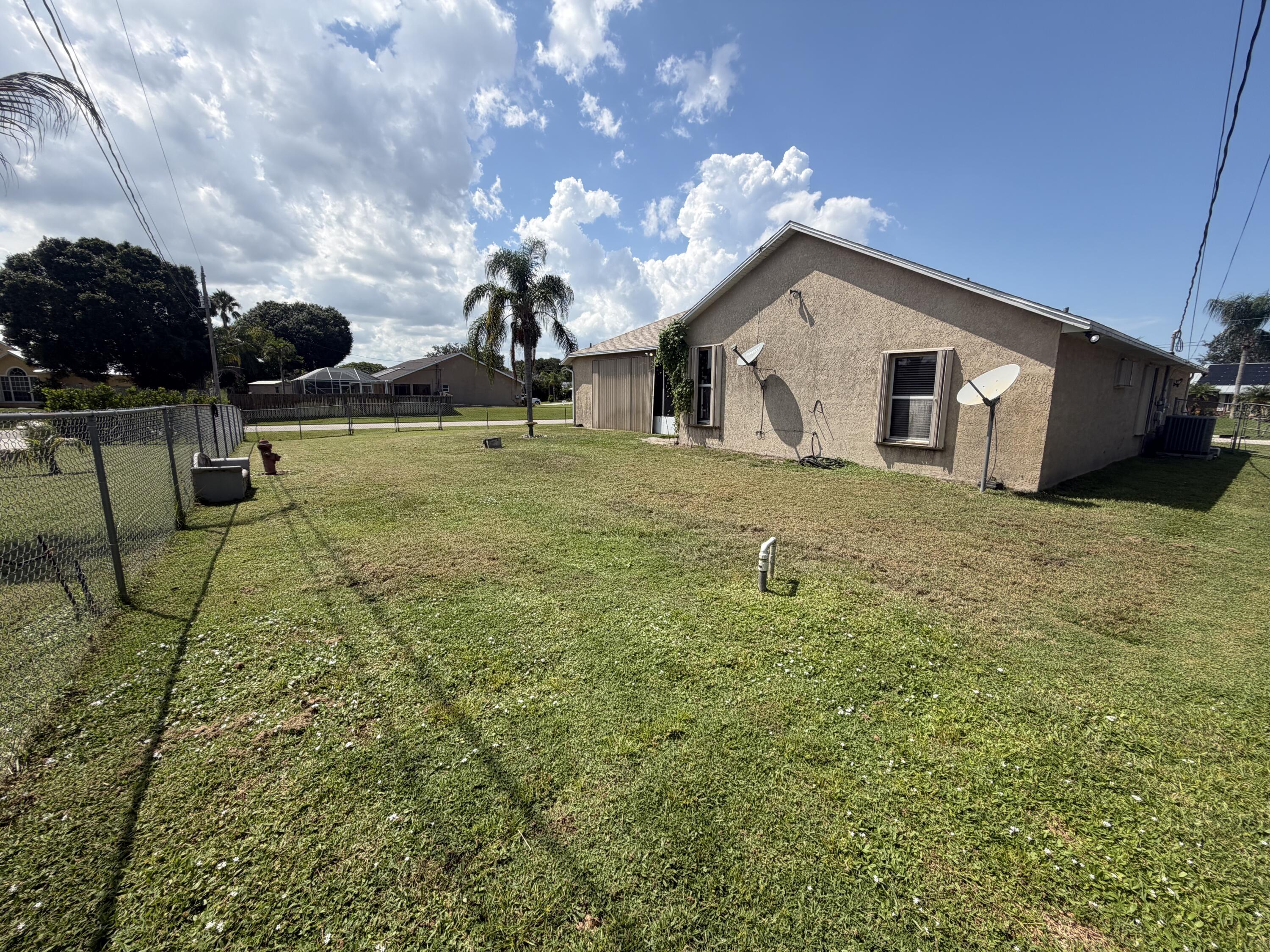 606 SE STOW Terrace, Port St. Lucie, FL 34984, Port St. Lucie - Photo 5