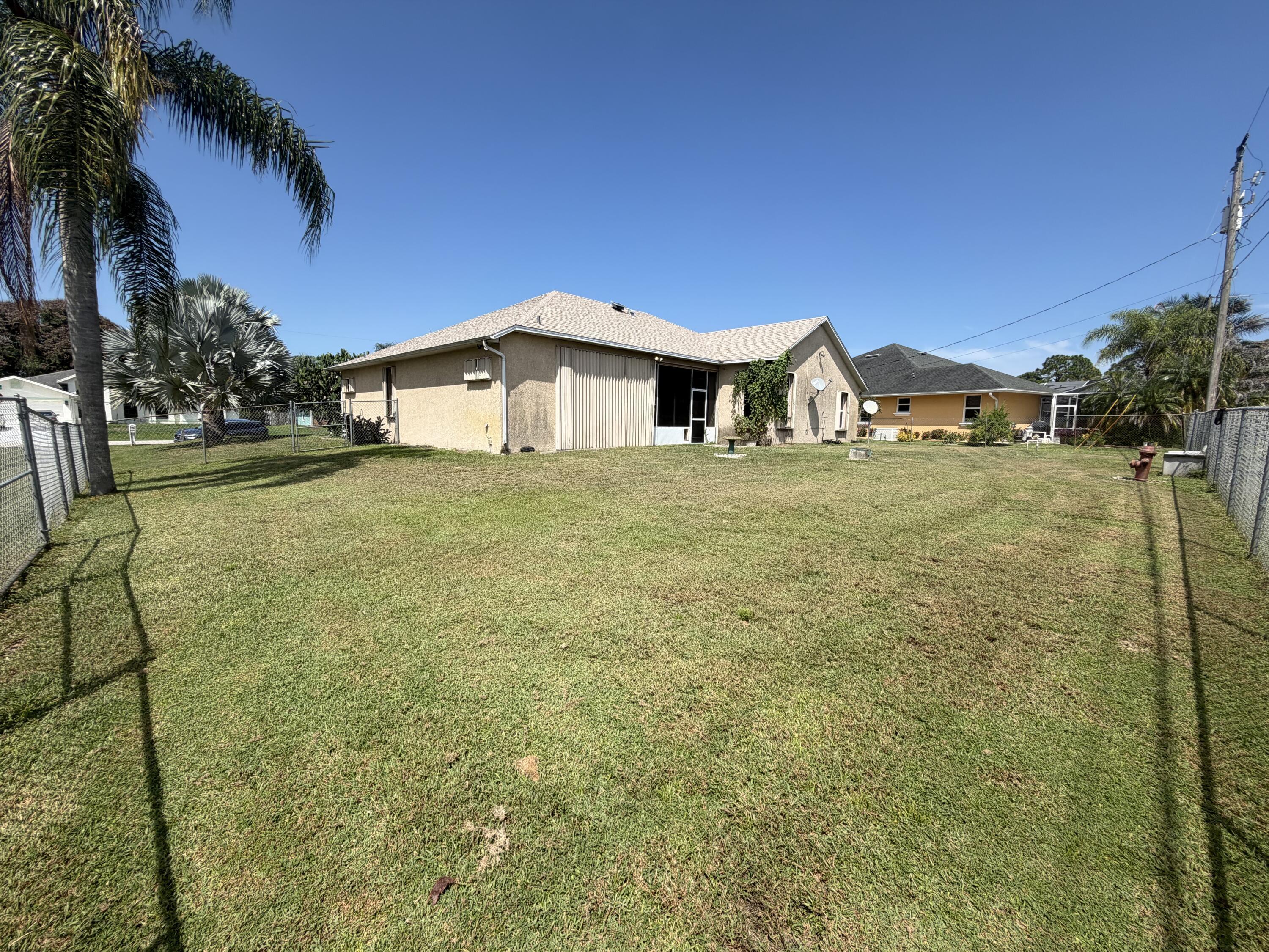 606 SE STOW Terrace, Port St. Lucie, FL 34984, Port St. Lucie - Photo 4