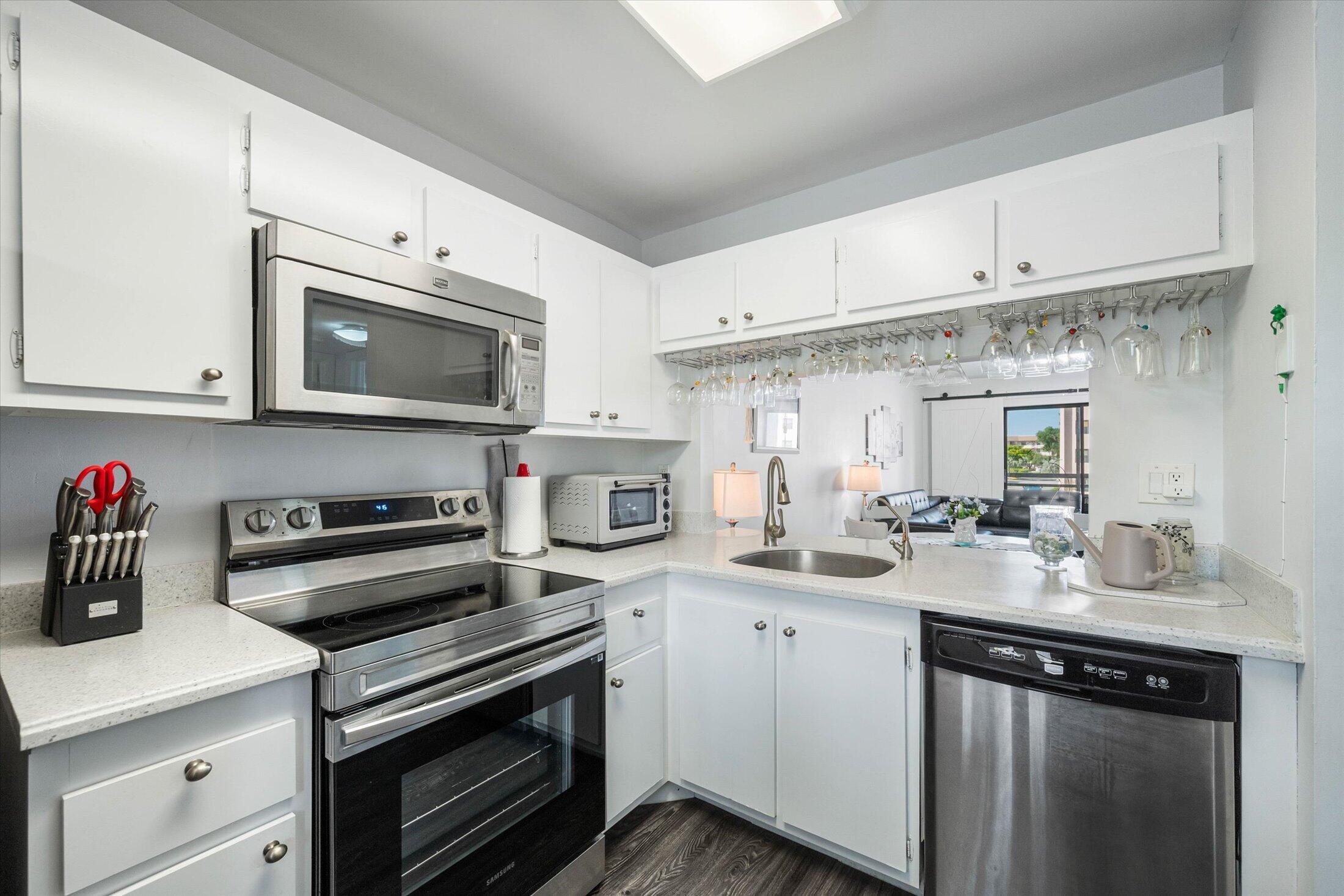 2764 NW 104TH Avenue 202, Sunrise, FL 33322, Sunrise - Photo 5