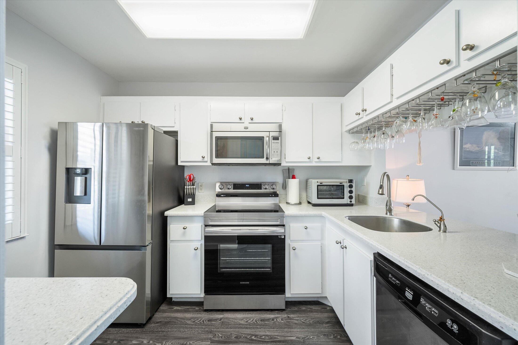2764 NW 104TH Avenue 202, Sunrise, FL 33322, Sunrise - Photo 3