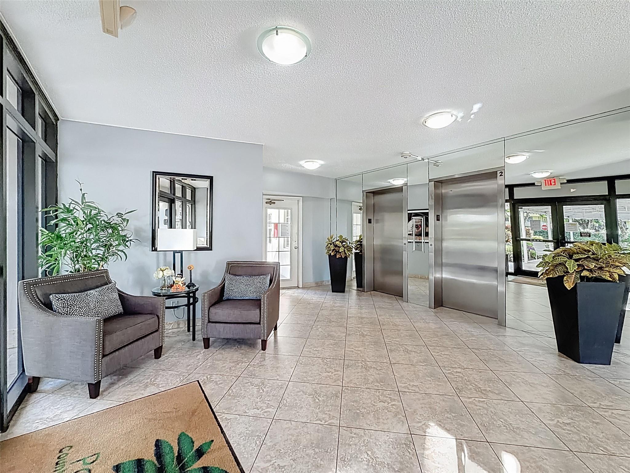 545 Oaks Lane 410, Pompano Beach, FL 33069, Pompano Beach - Photo 4